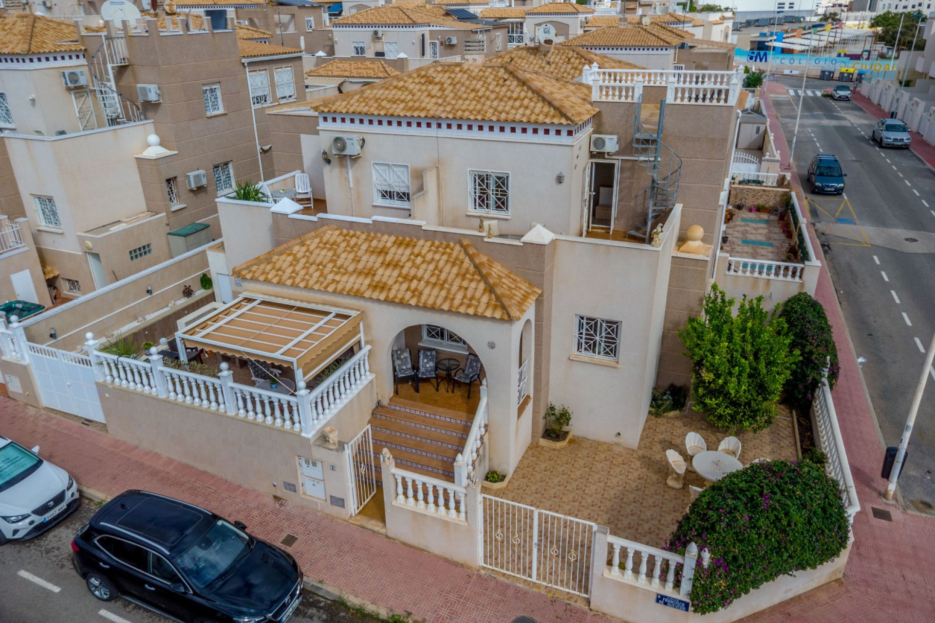 Resale - Townhouse - Torrevieja - torrevieja