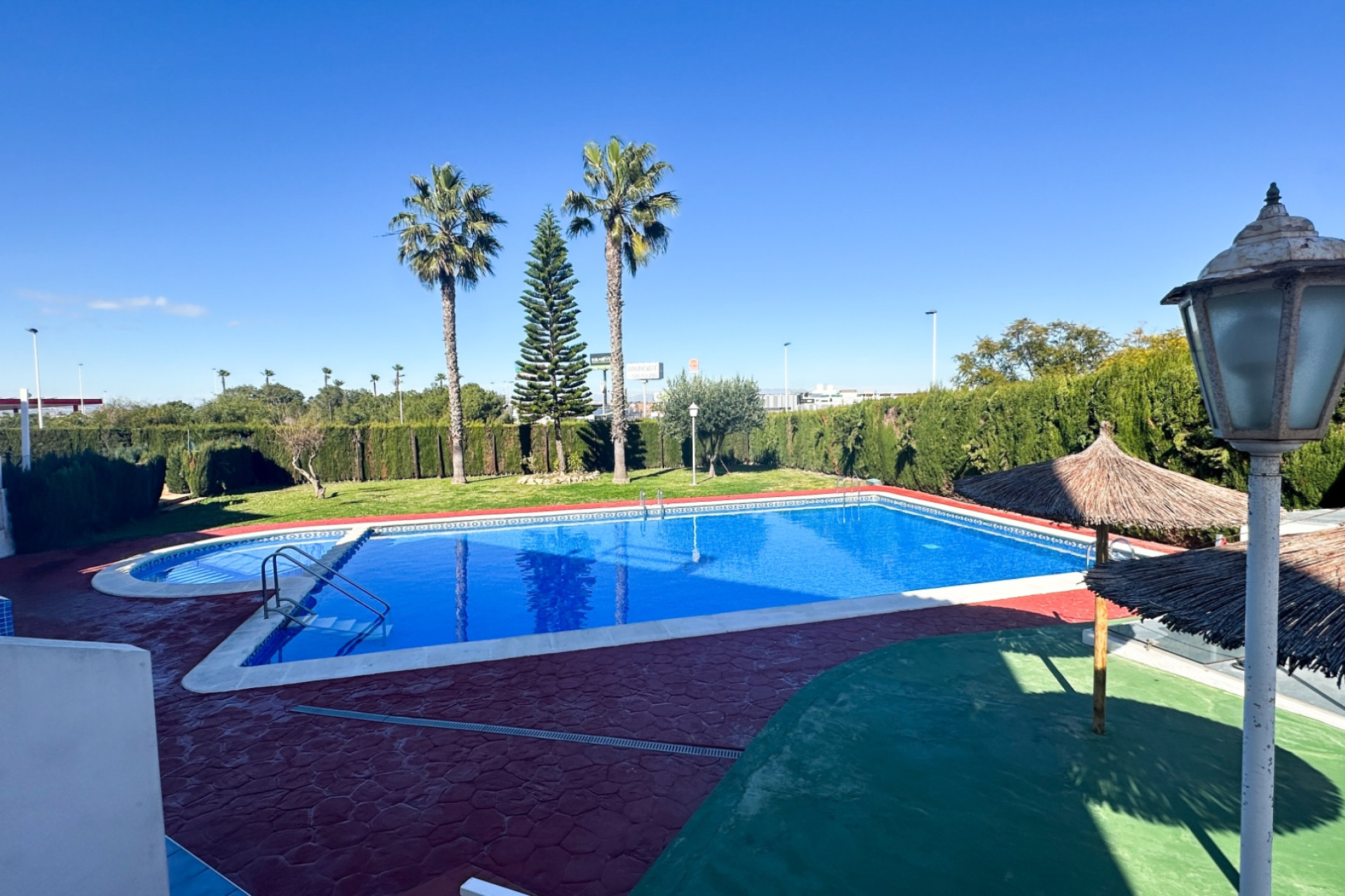 Resale - Townhouse - Torrevieja - torrevieja