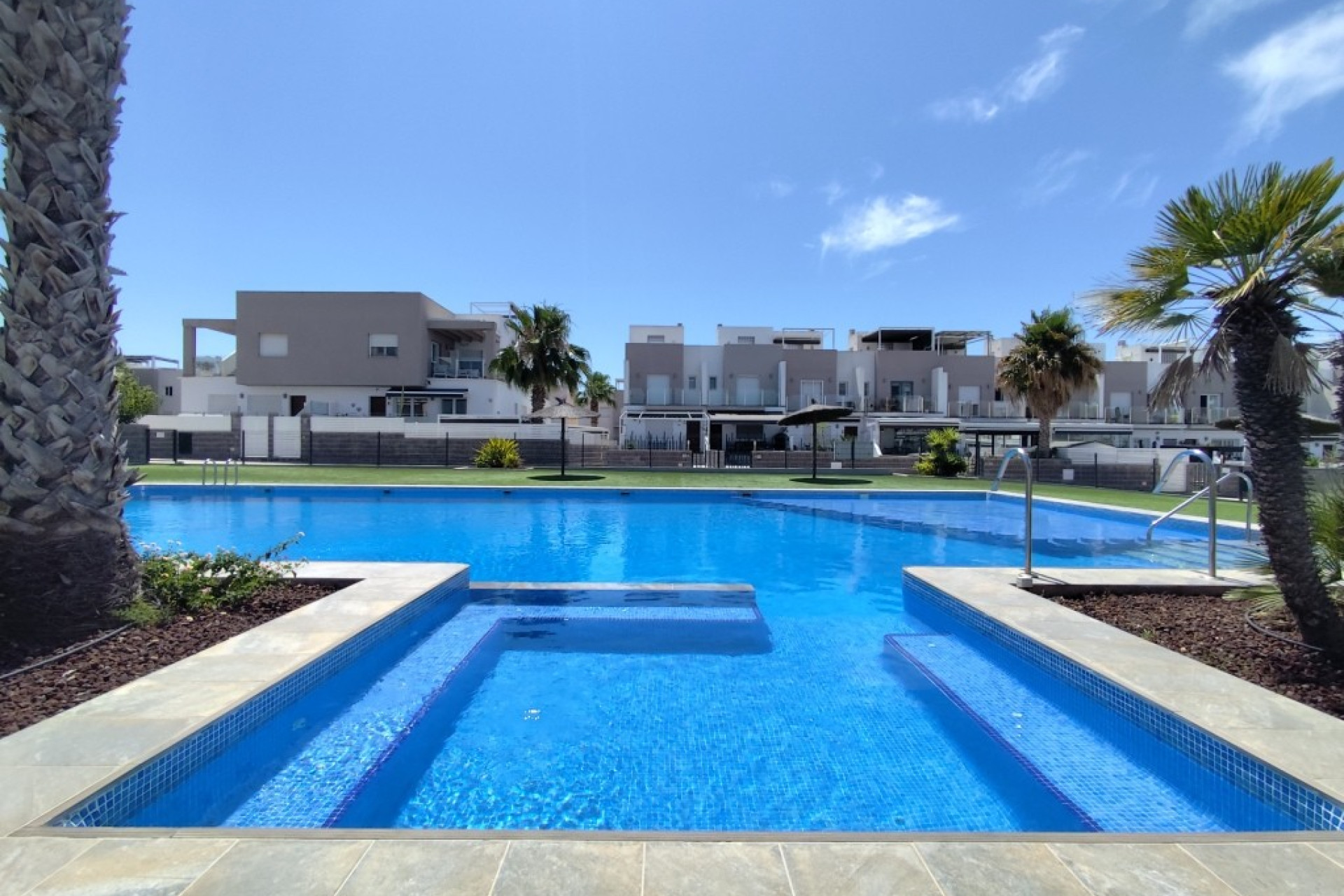 Resale - Townhouse - Torrevieja - torrevieja