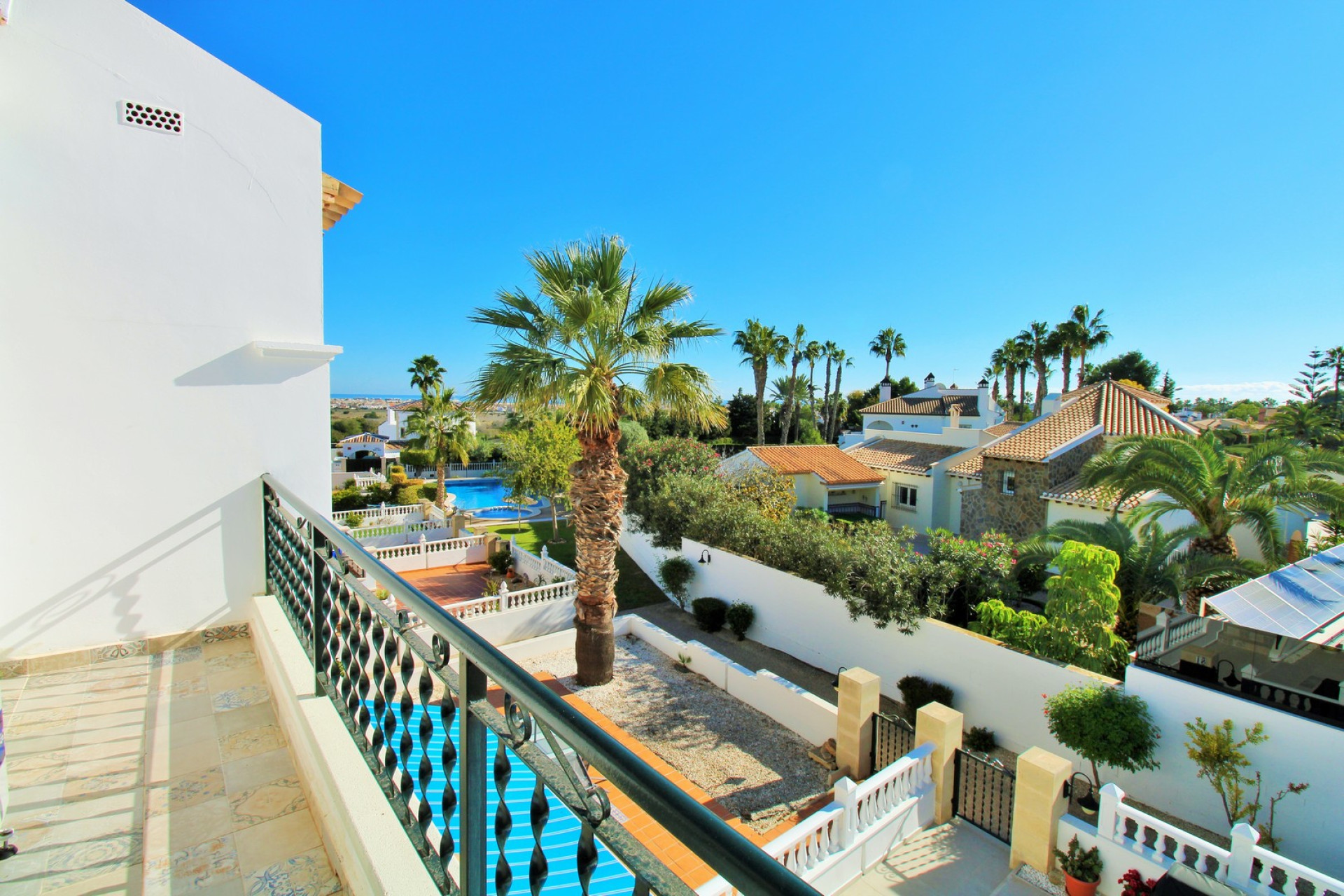 Resale - Townhouse - Villamartín - Las Violetas