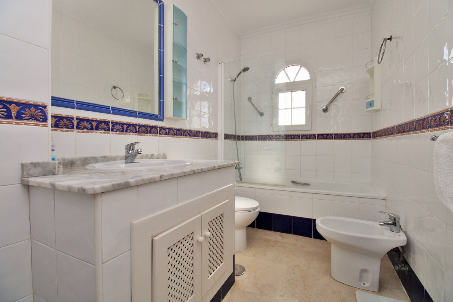 Resale - Townhouse - Villamartín - Las Violetas