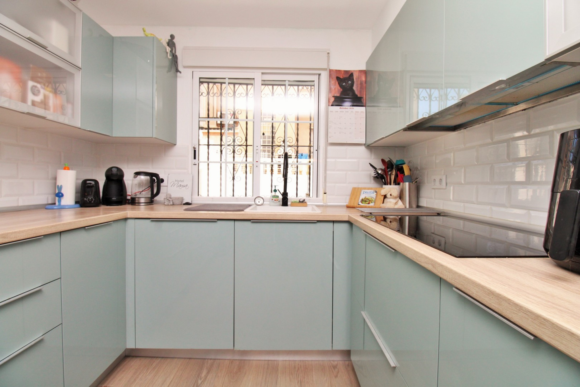 Resale - Townhouse - Villamartín