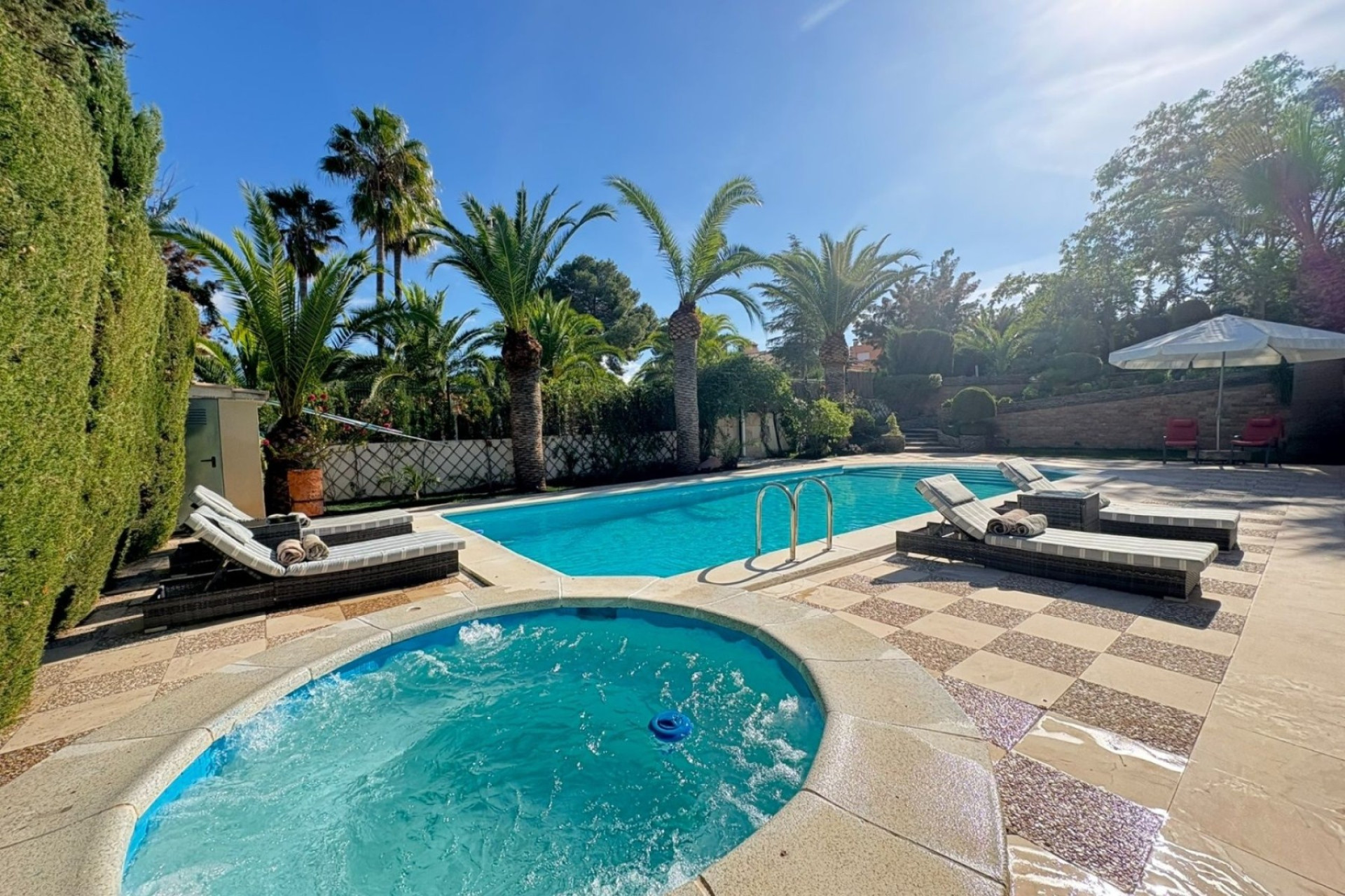 Resale - Villa - Alcayna
