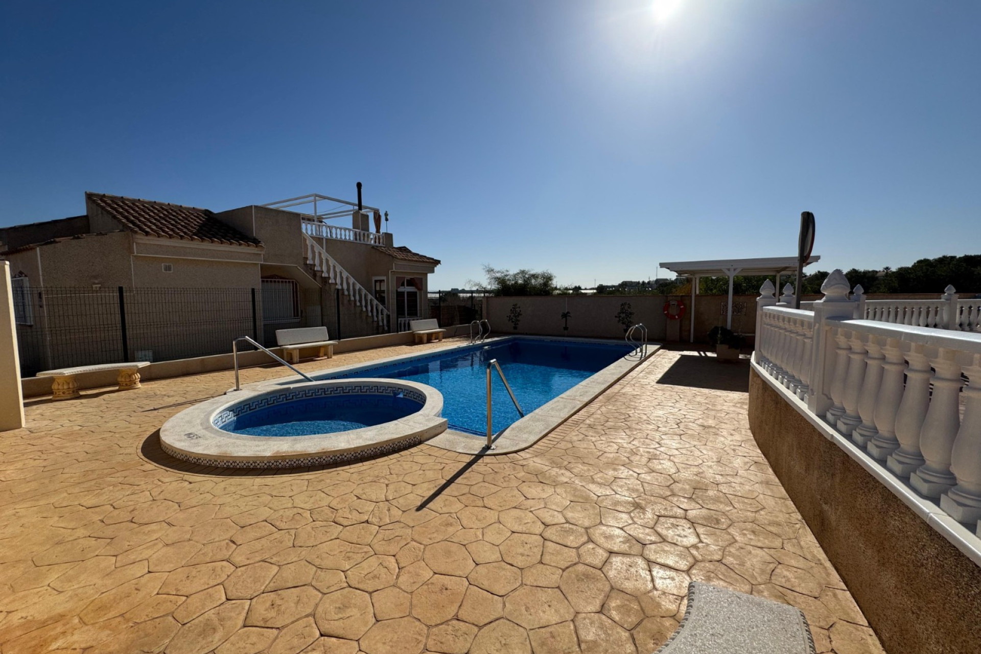Resale - Villa - Algorfa - Montemar