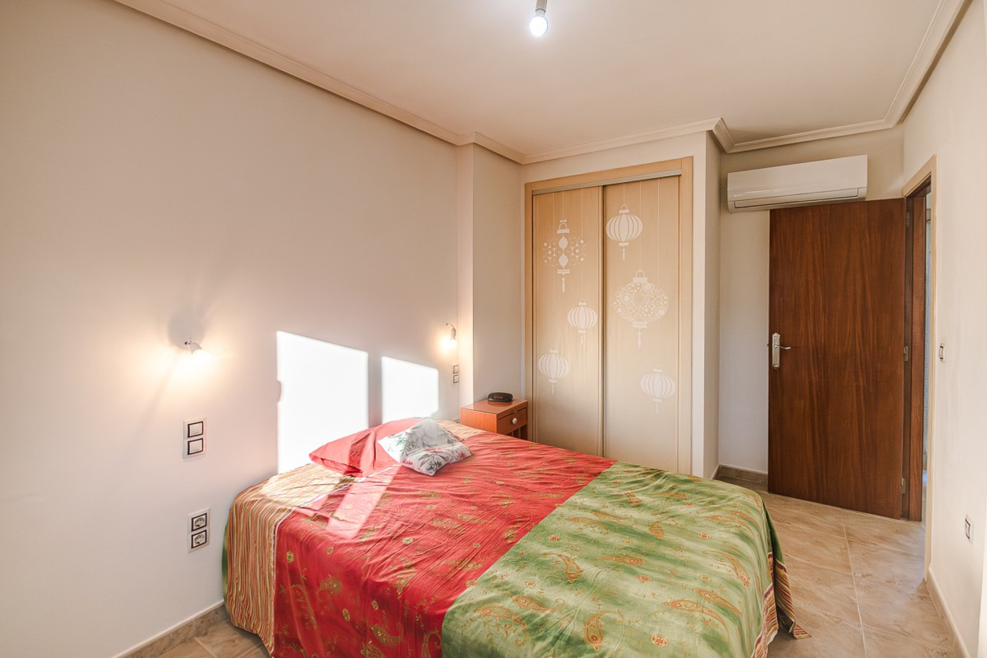 Resale - Villa - Benferri