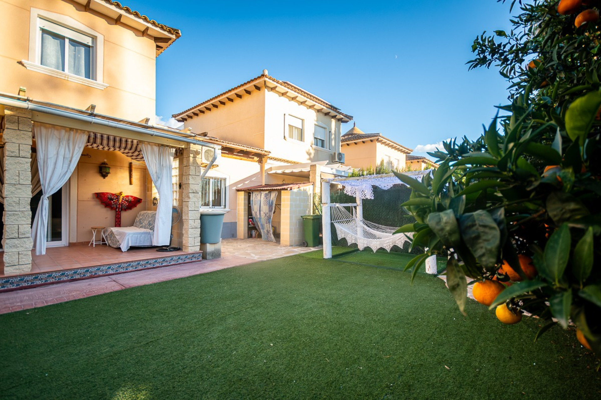 Resale - Villa - Benferri