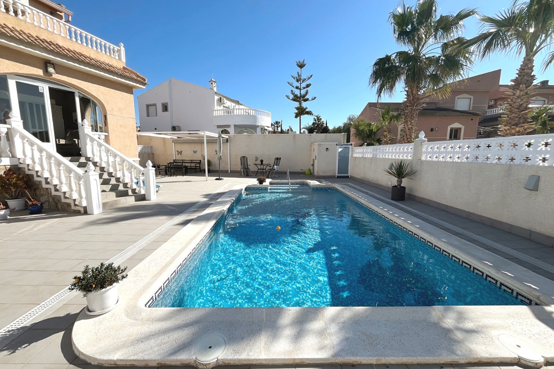 Resale - Villa - Benijofar - Monte Azul