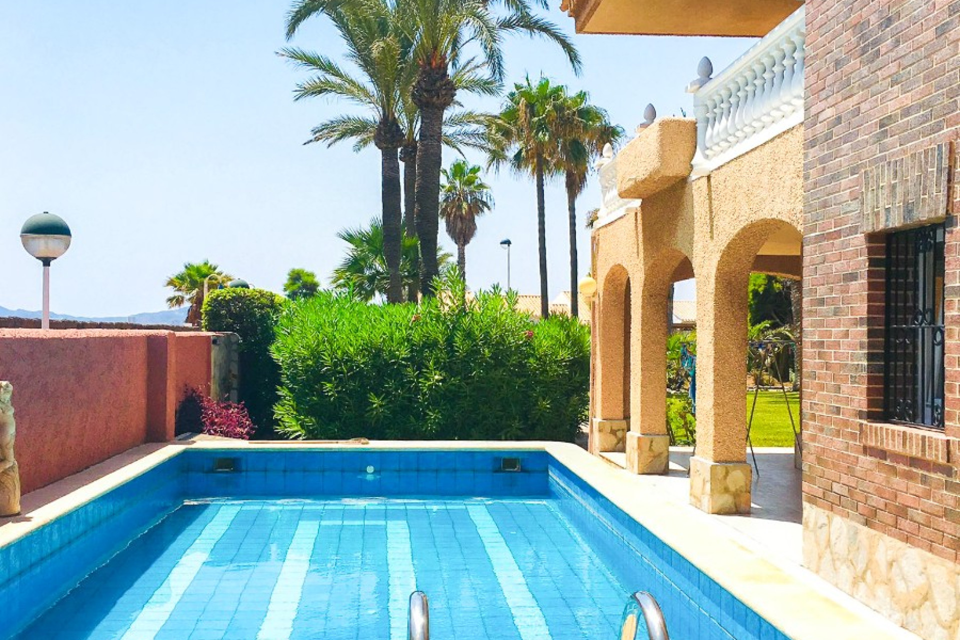 Resale - Villa - Cartagena - La Manga del Mar Menor