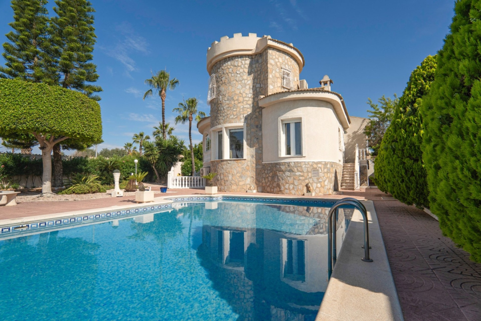 Resale - Villa - Ciudad Quesada