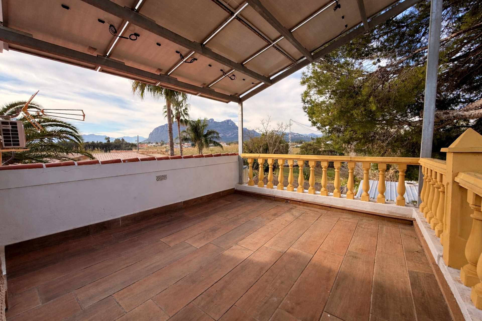 Resale - Villa - Denia - Devesses - Monte Pego