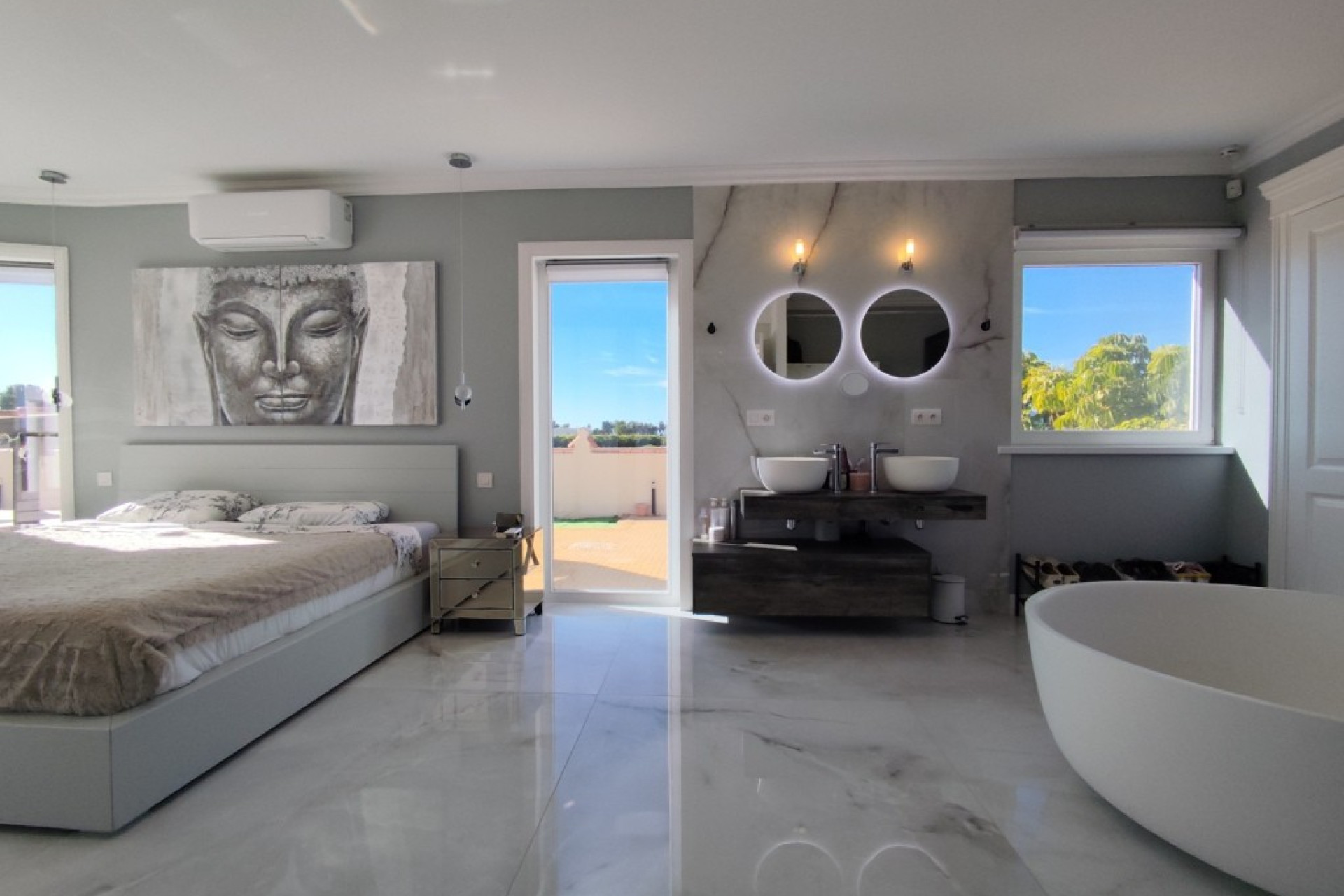 Resale - Villa - El Mudamiento