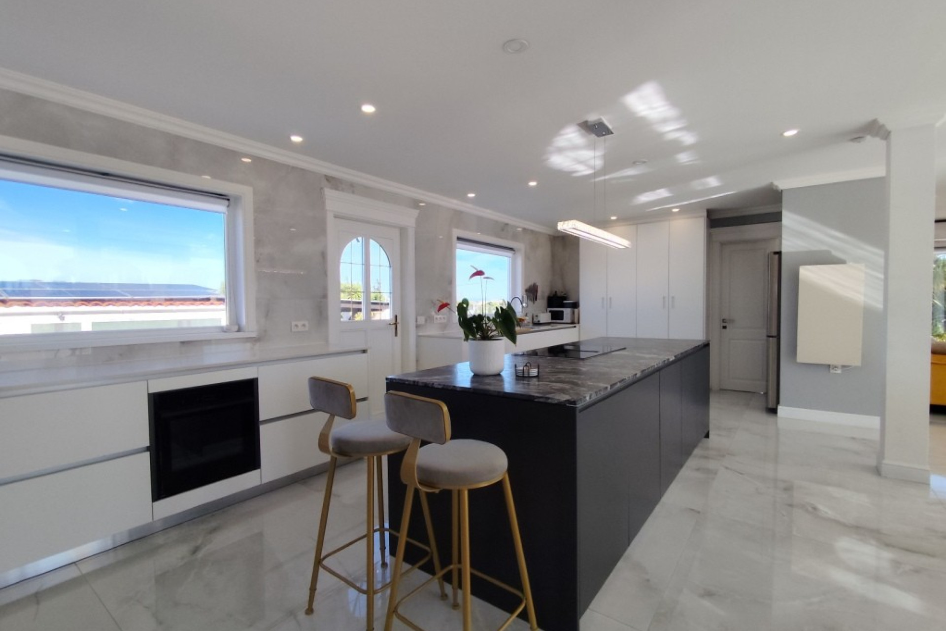 Resale - Villa - El Mudamiento