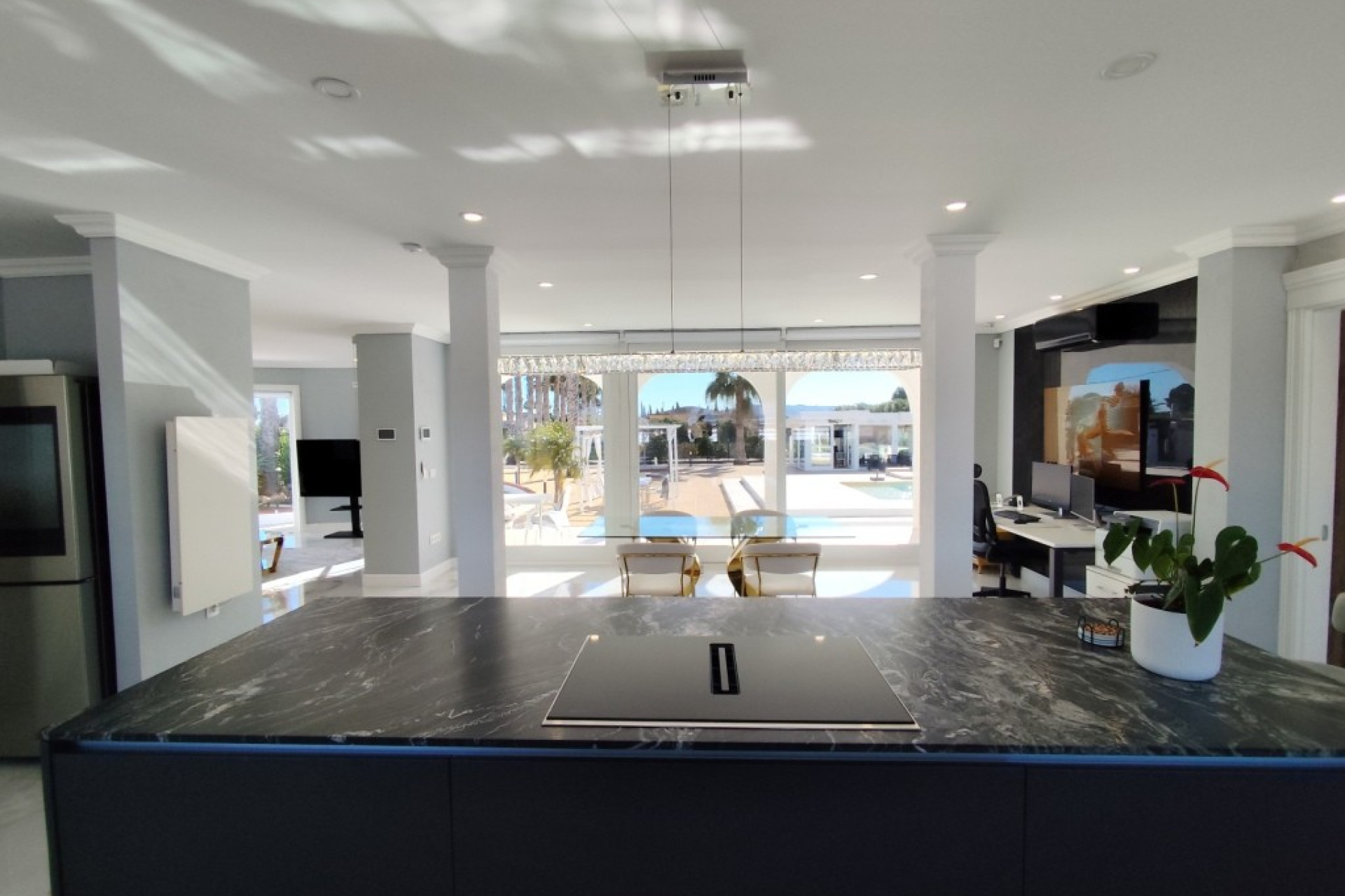 Resale - Villa - El Mudamiento