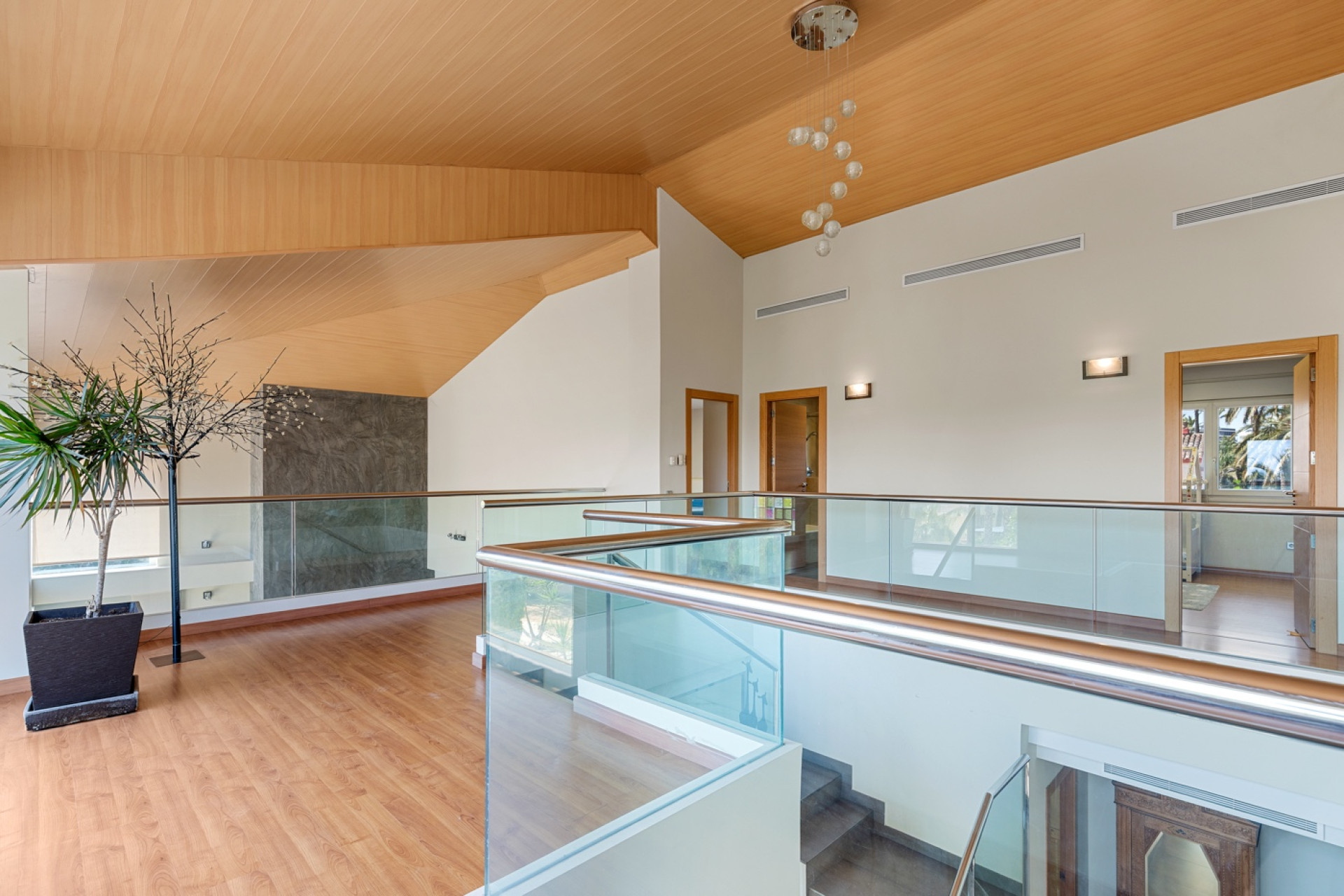 Resale - Villa - Elche