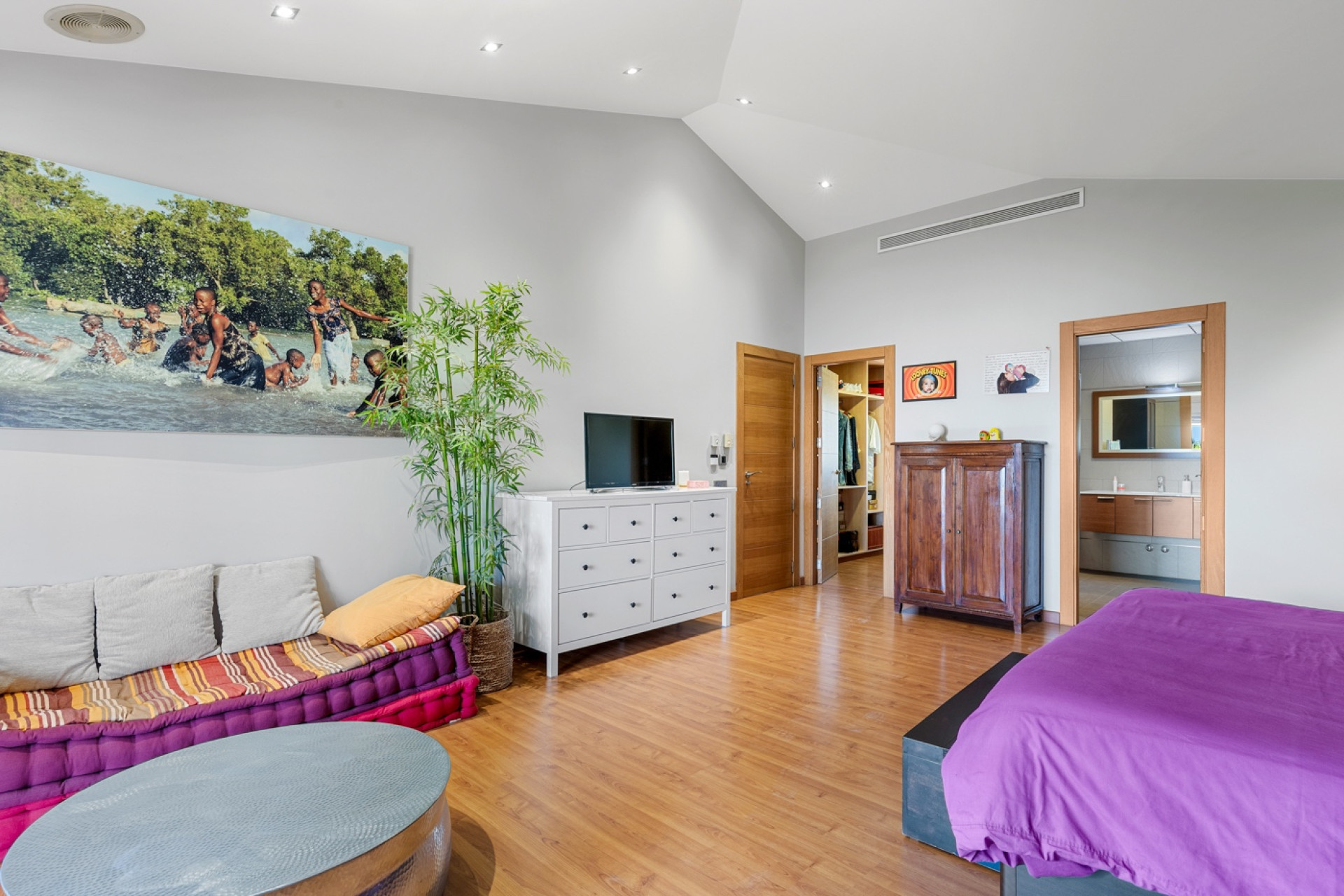 Resale - Villa - Elche