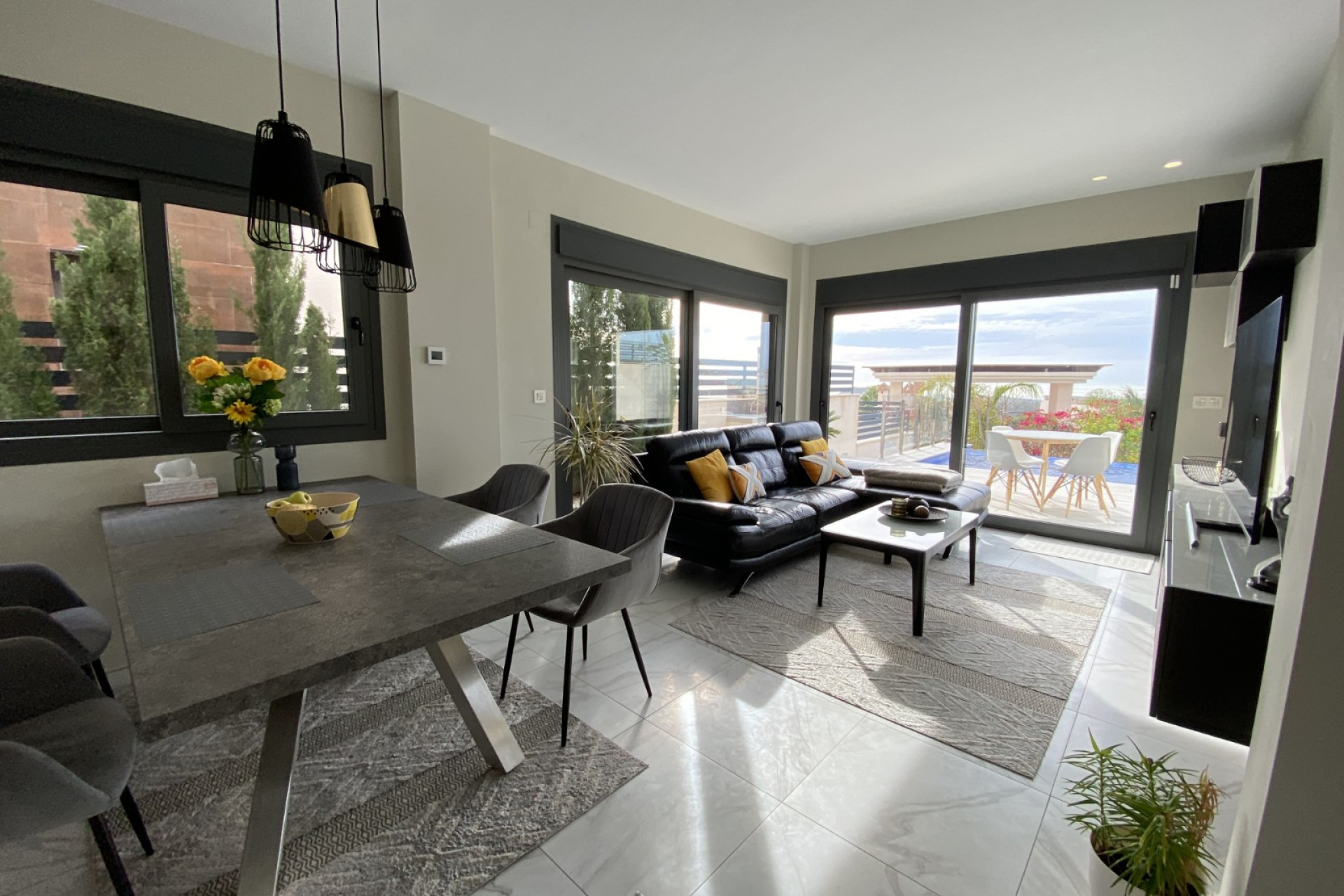 Resale - Villa - Finestrat - Finestrat Urbanizaciones