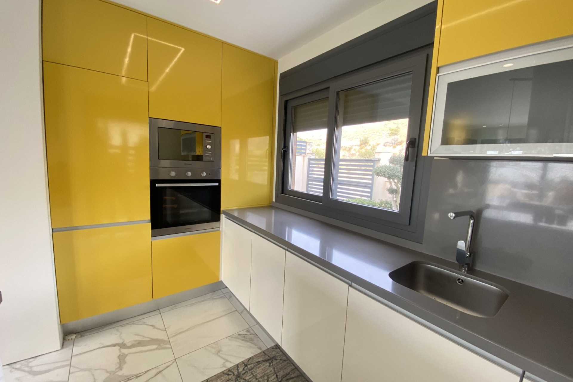 Resale - Villa - Finestrat - Finestrat Urbanizaciones