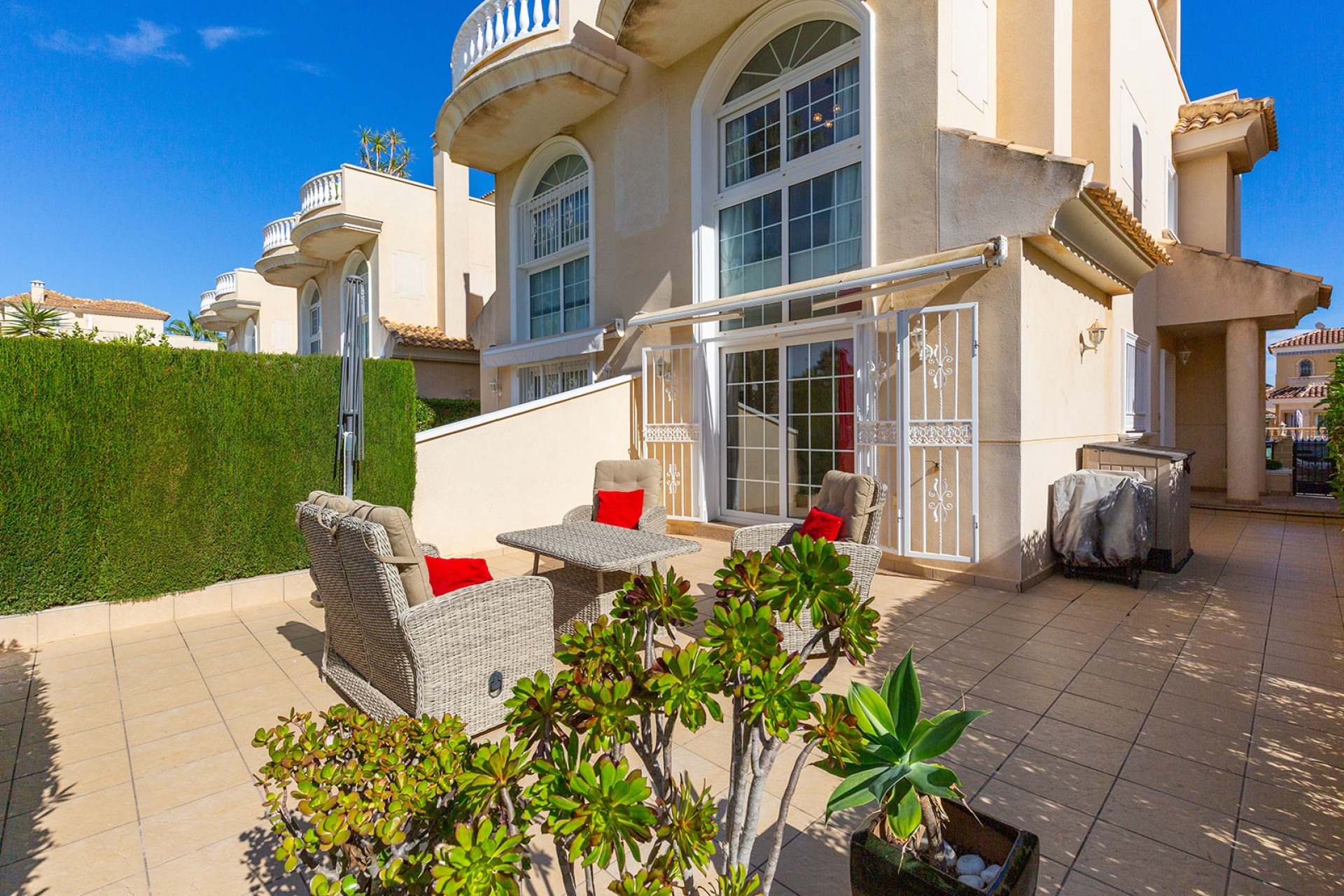 Resale - Villa - Guardamar del Segura - El Raso