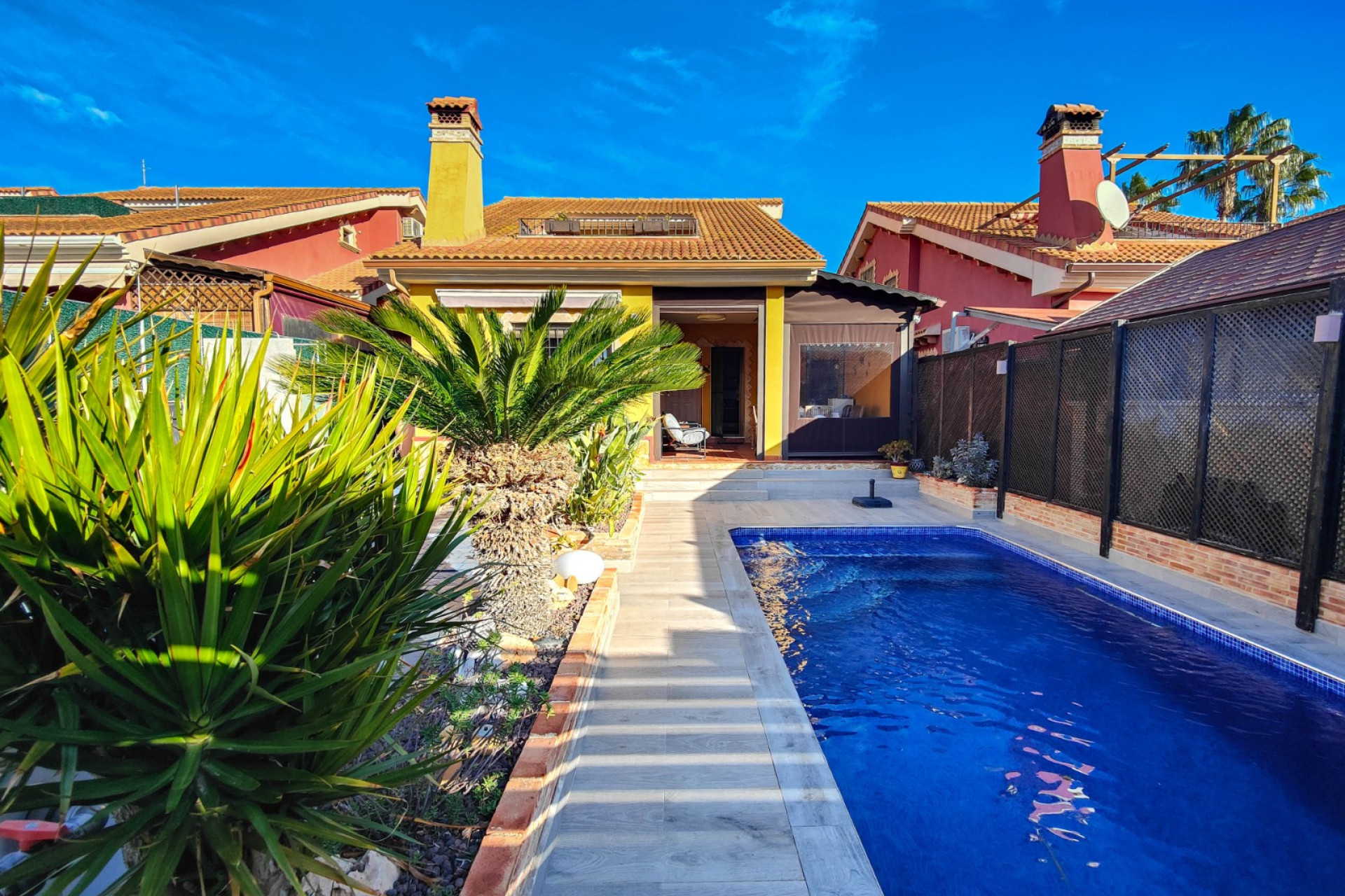 Resale - Villa - Guardamar del Segura - Guardamar Del Segura