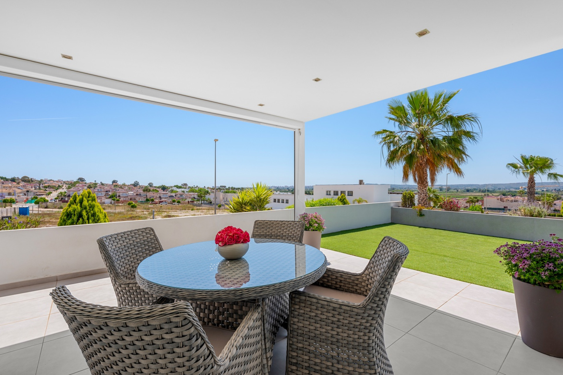 Resale - Villa - La Marina