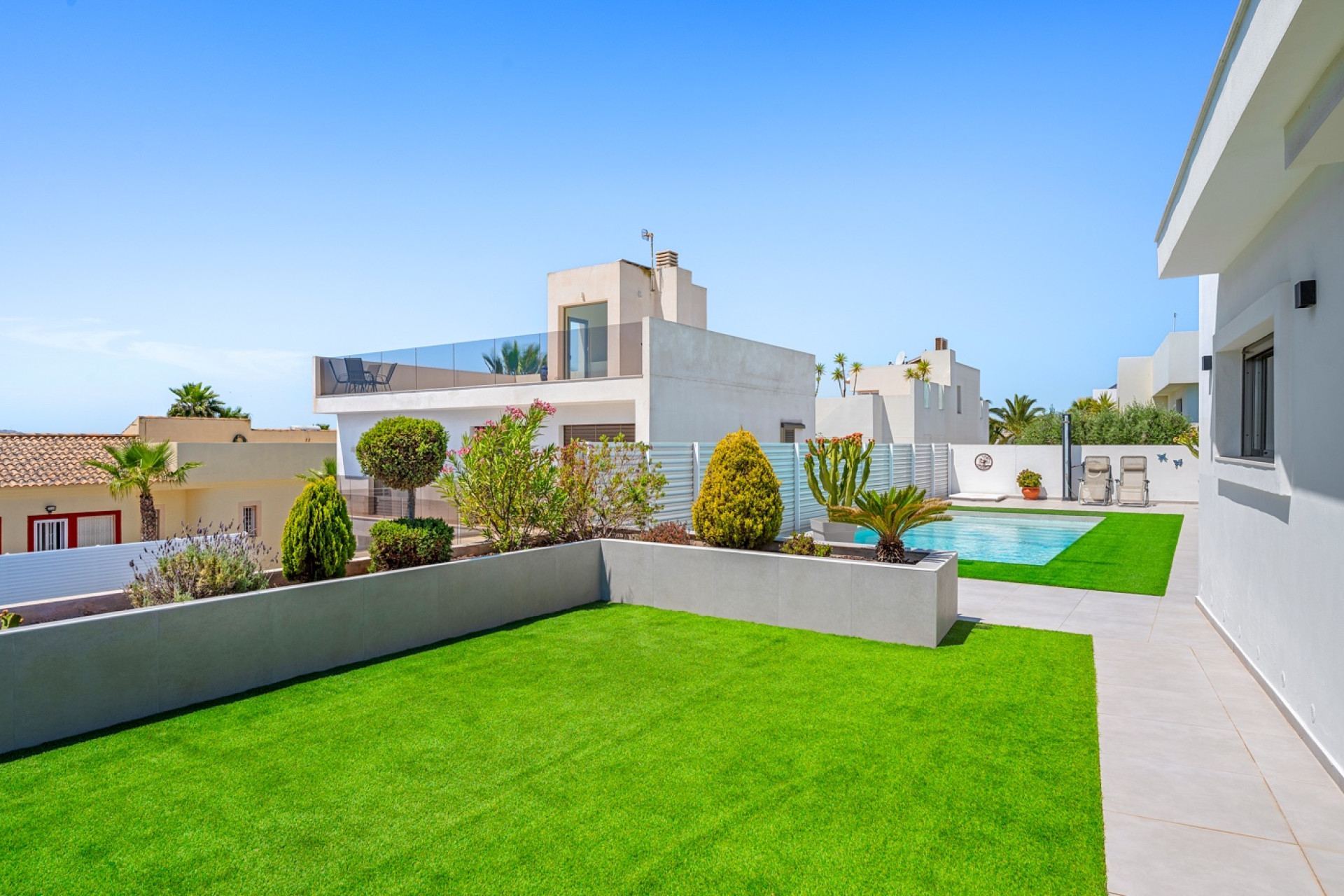 Resale - Villa - La Marina