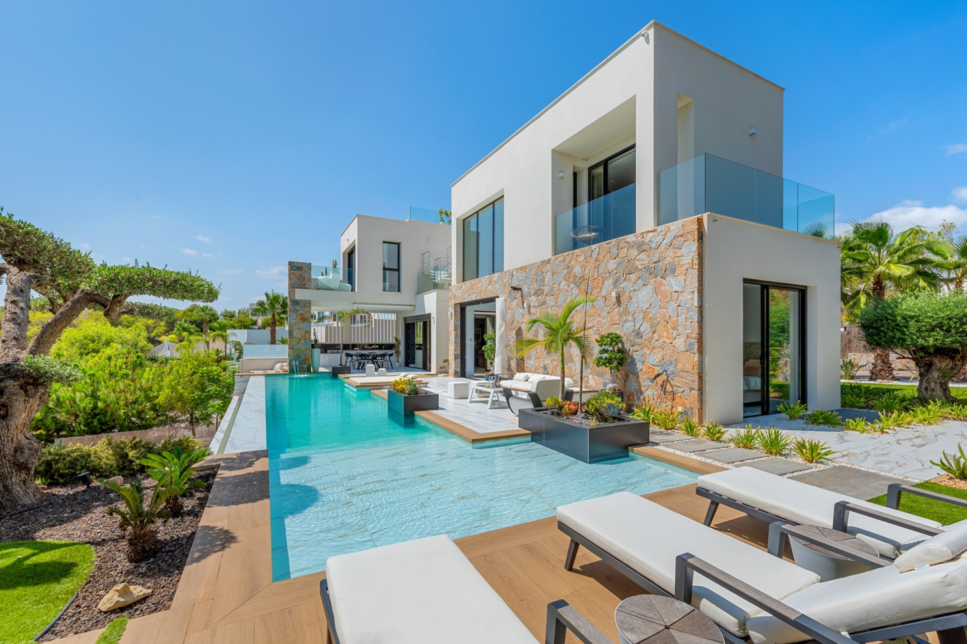 Resale - Villa - Las Colinas Golf Resort - Las Colinas Golf