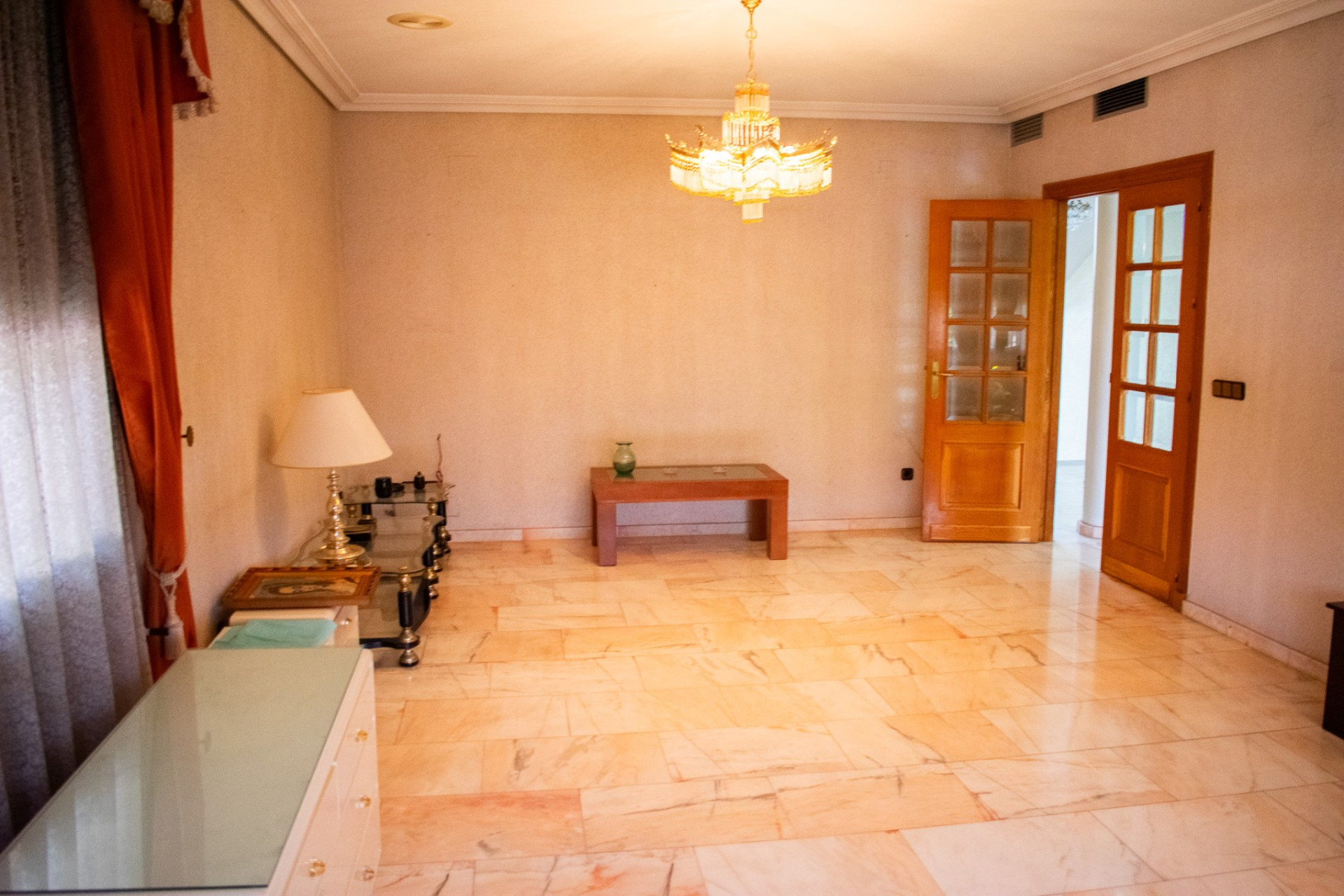 Resale - Villa - Llano de brujas