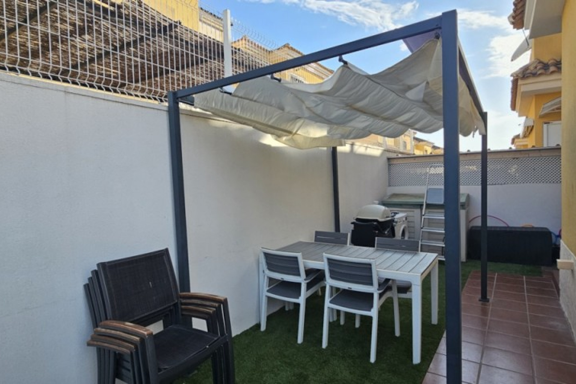 Resale - Villa - Lo Crispin