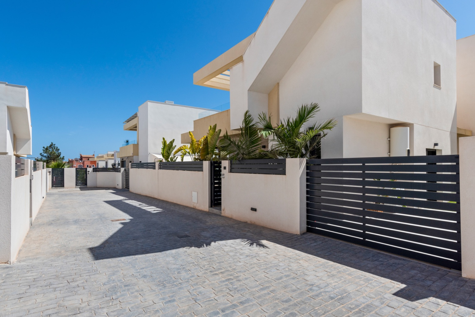 Resale - Villa - Los Montesinos - La Herada