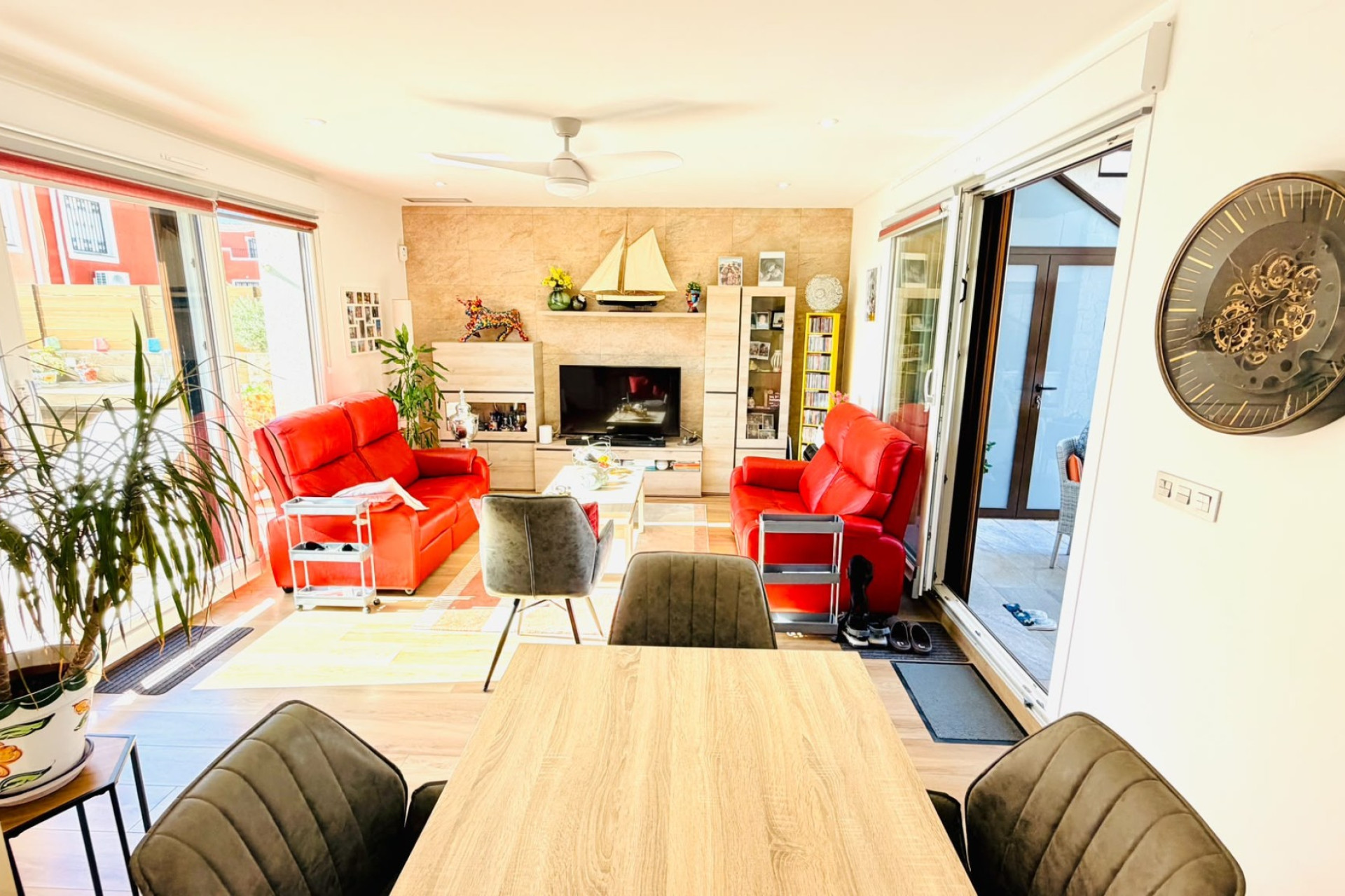 Resale - Villa - Los Montesinos - La Herada
