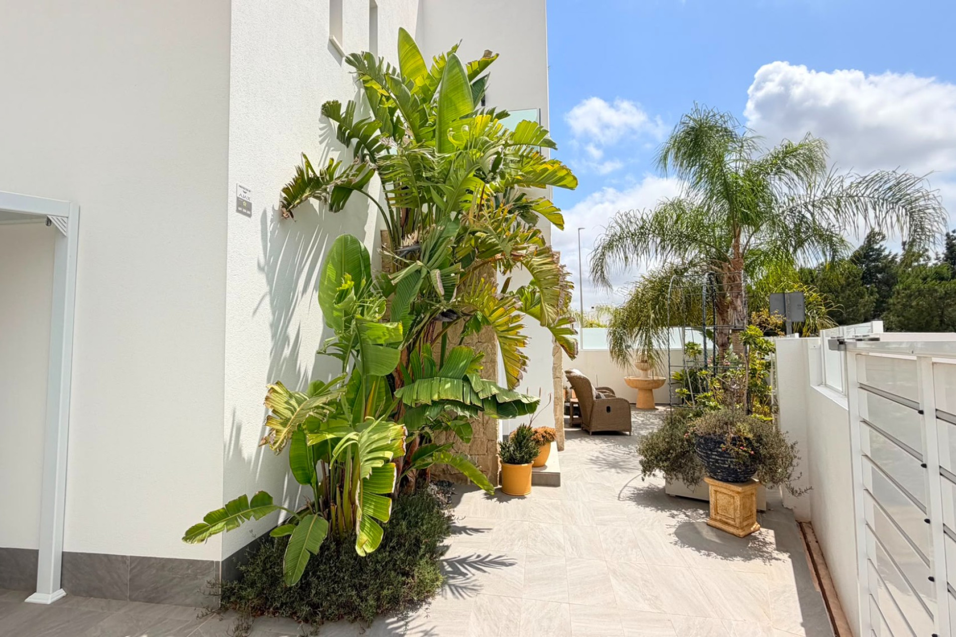 Resale - Villa - Los Montesinos - La Herrada