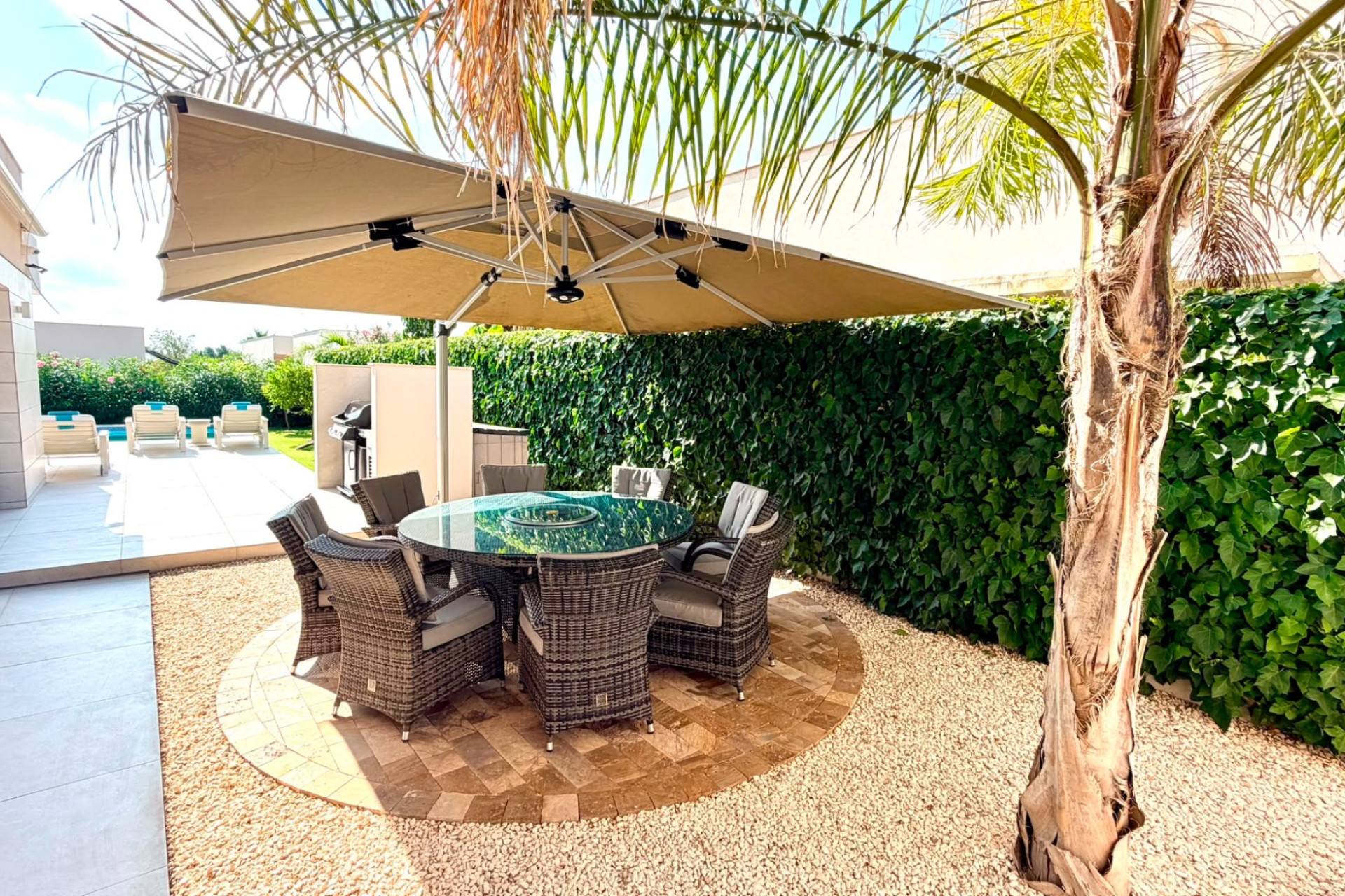 Resale - Villa - Los Montesinos - La Herrada