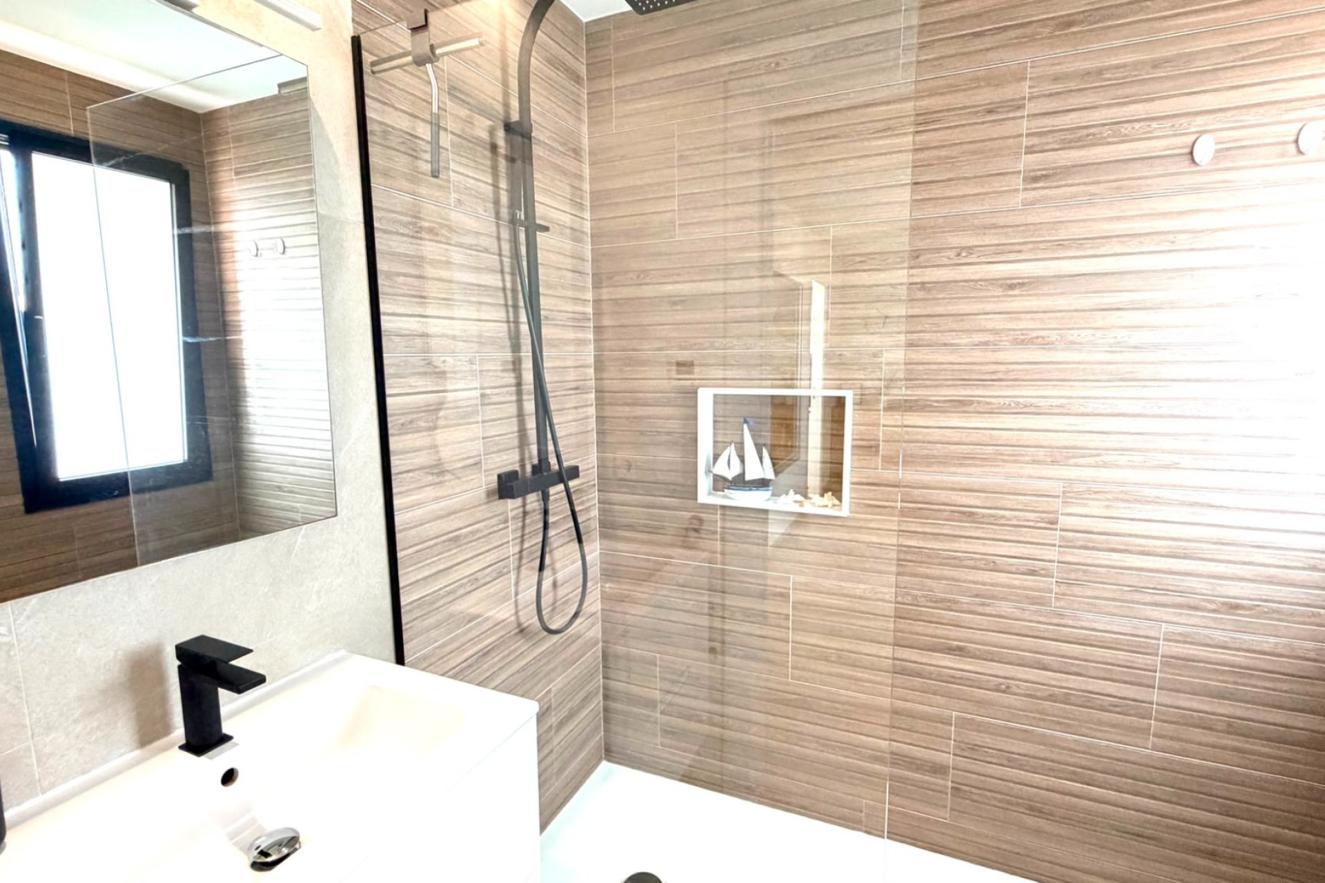 Resale - Villa - Los Montesinos - La Herrada