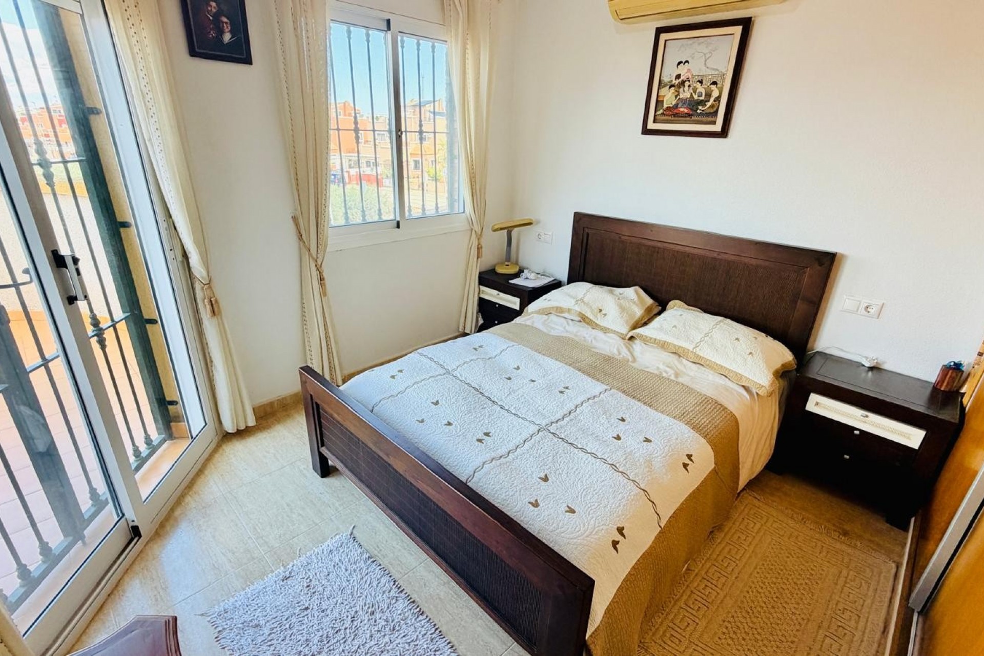 Resale - Villa - Los Montesinos - La Herrada