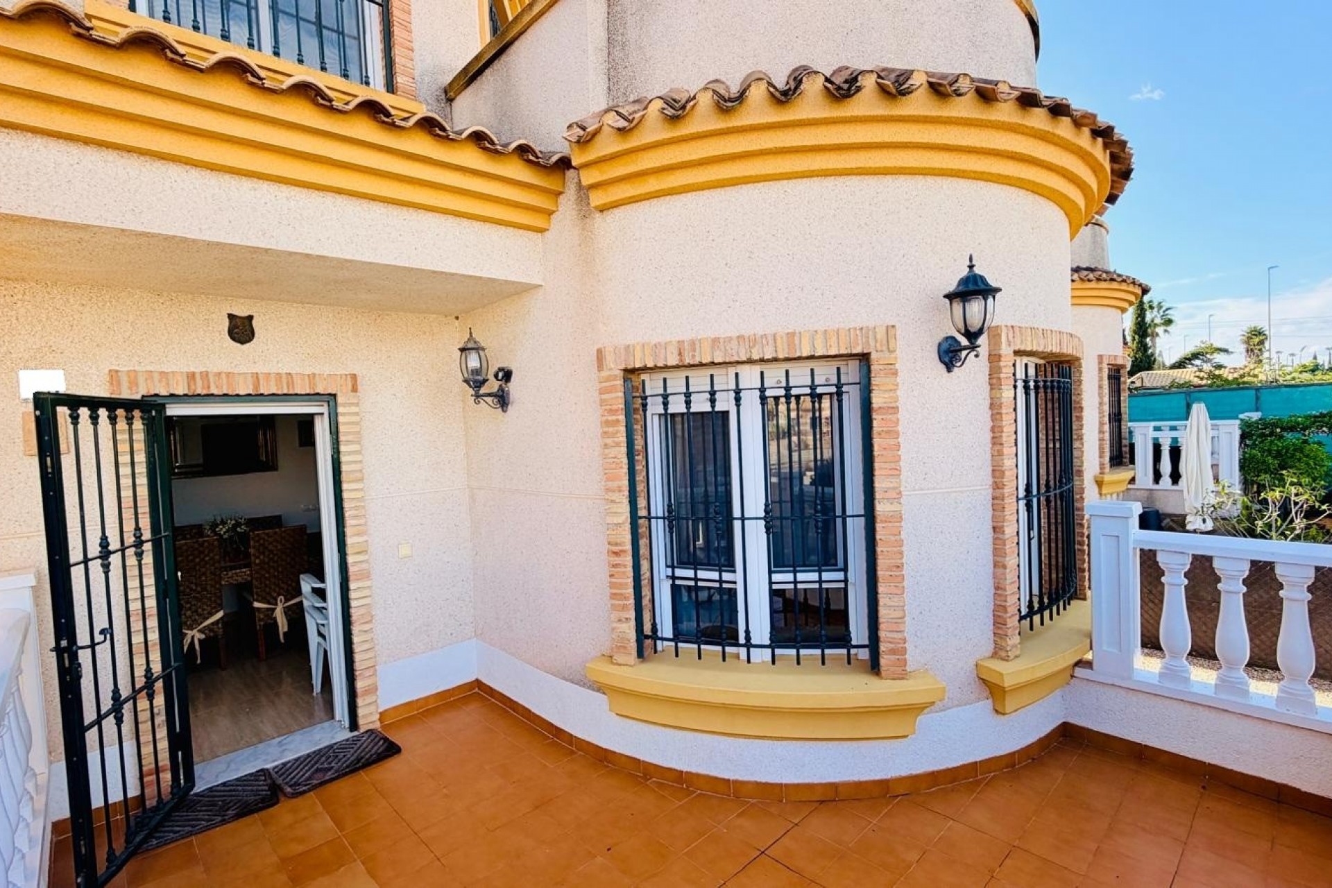 Resale - Villa - Los Montesinos - La Herrada