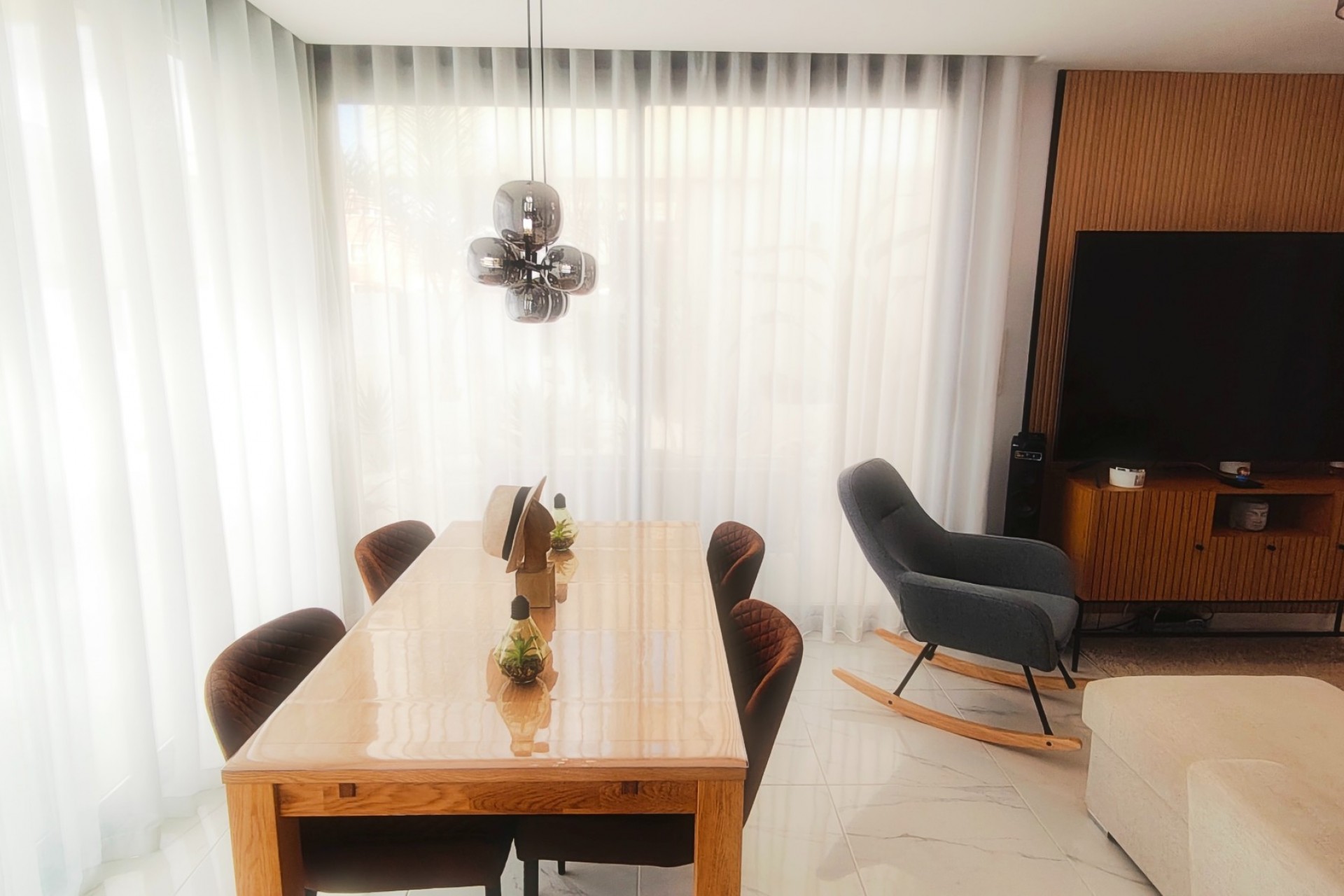 Resale - Villa - Los Montesinos - La Herrada