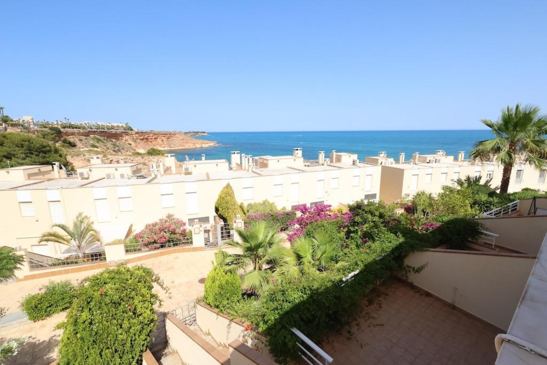 Resale - Villa - Orihuela Costa - Aguamarina