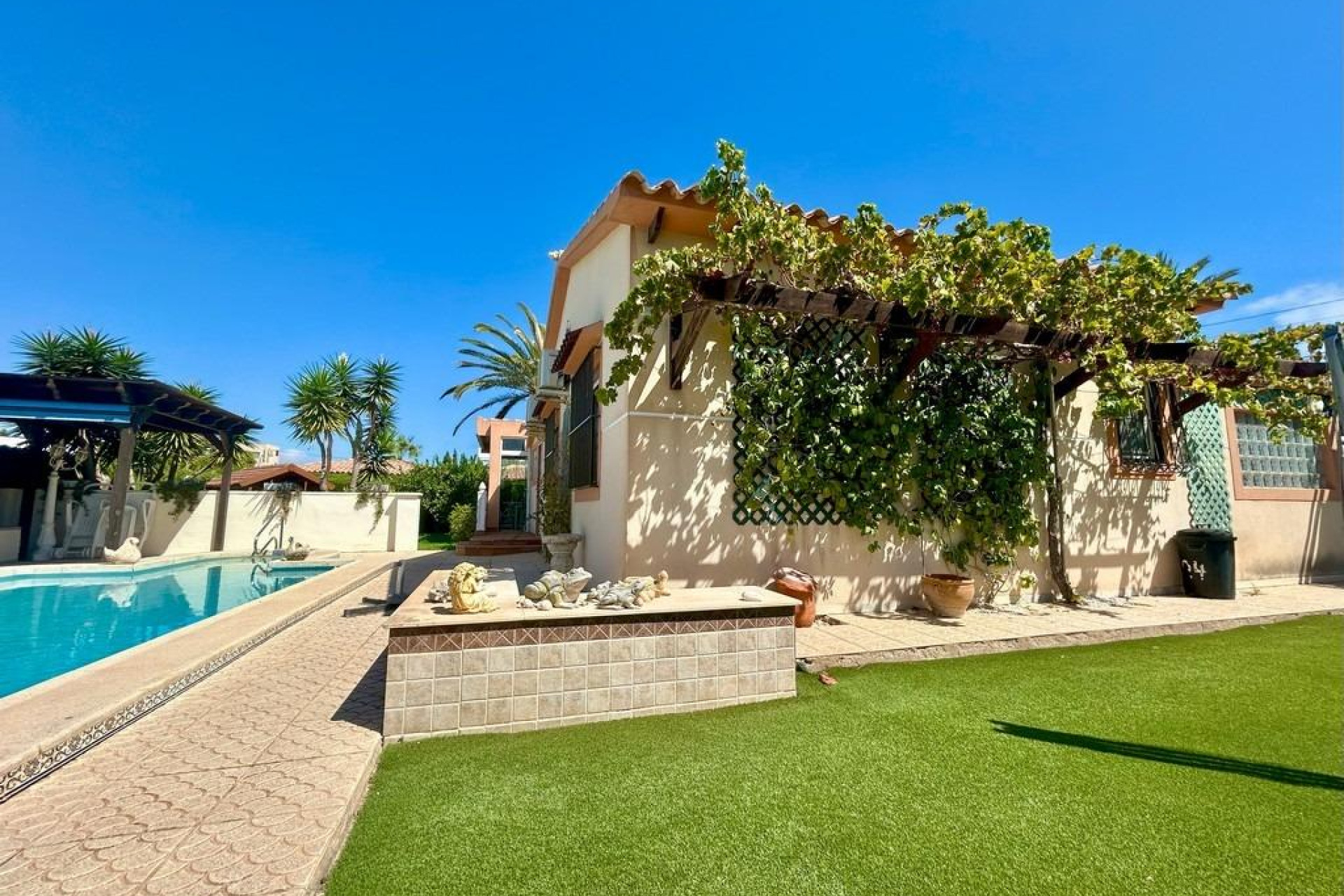 Resale - Villa - Orihuela Costa - Cabo Roig