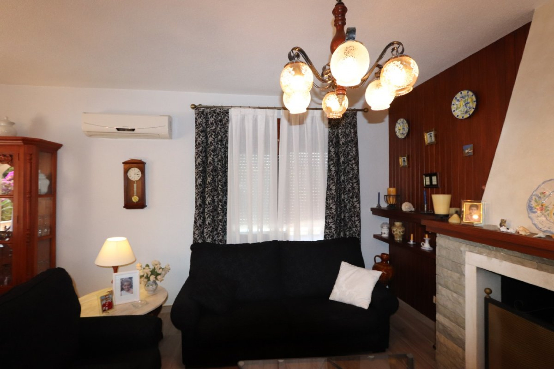 Resale - Villa - Orihuela Costa - Campoamor