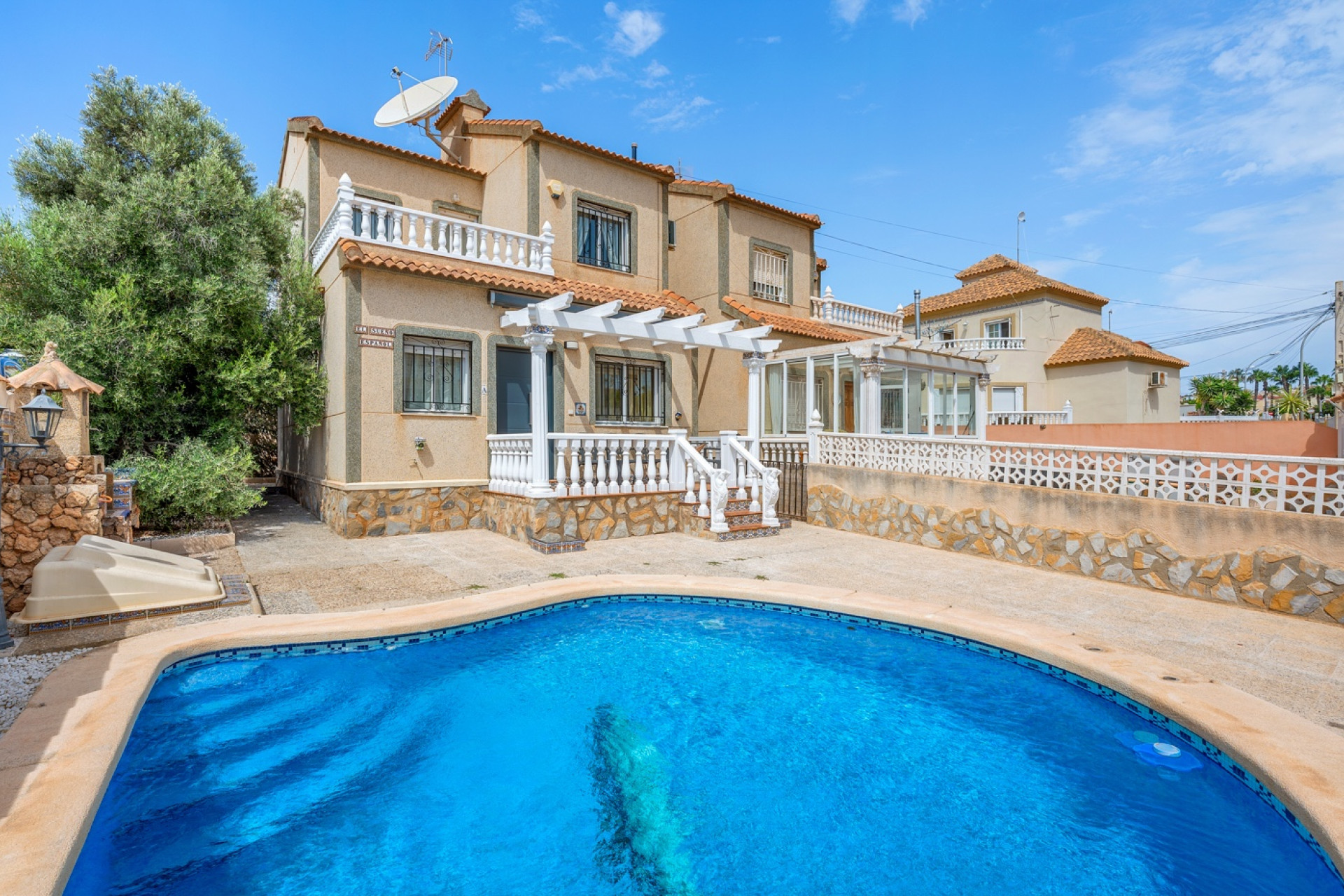 Resale - Villa - Orihuela Costa - El Galan