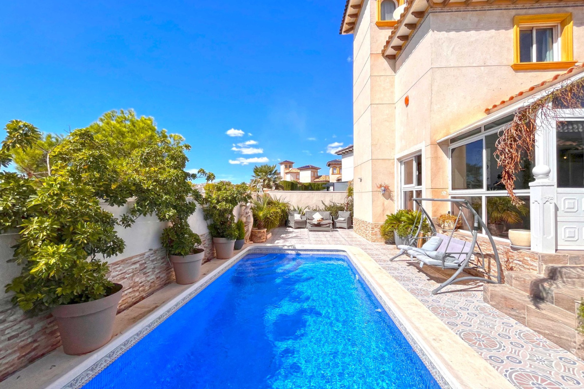 Resale - Villa - Orihuela Costa - La Zenia