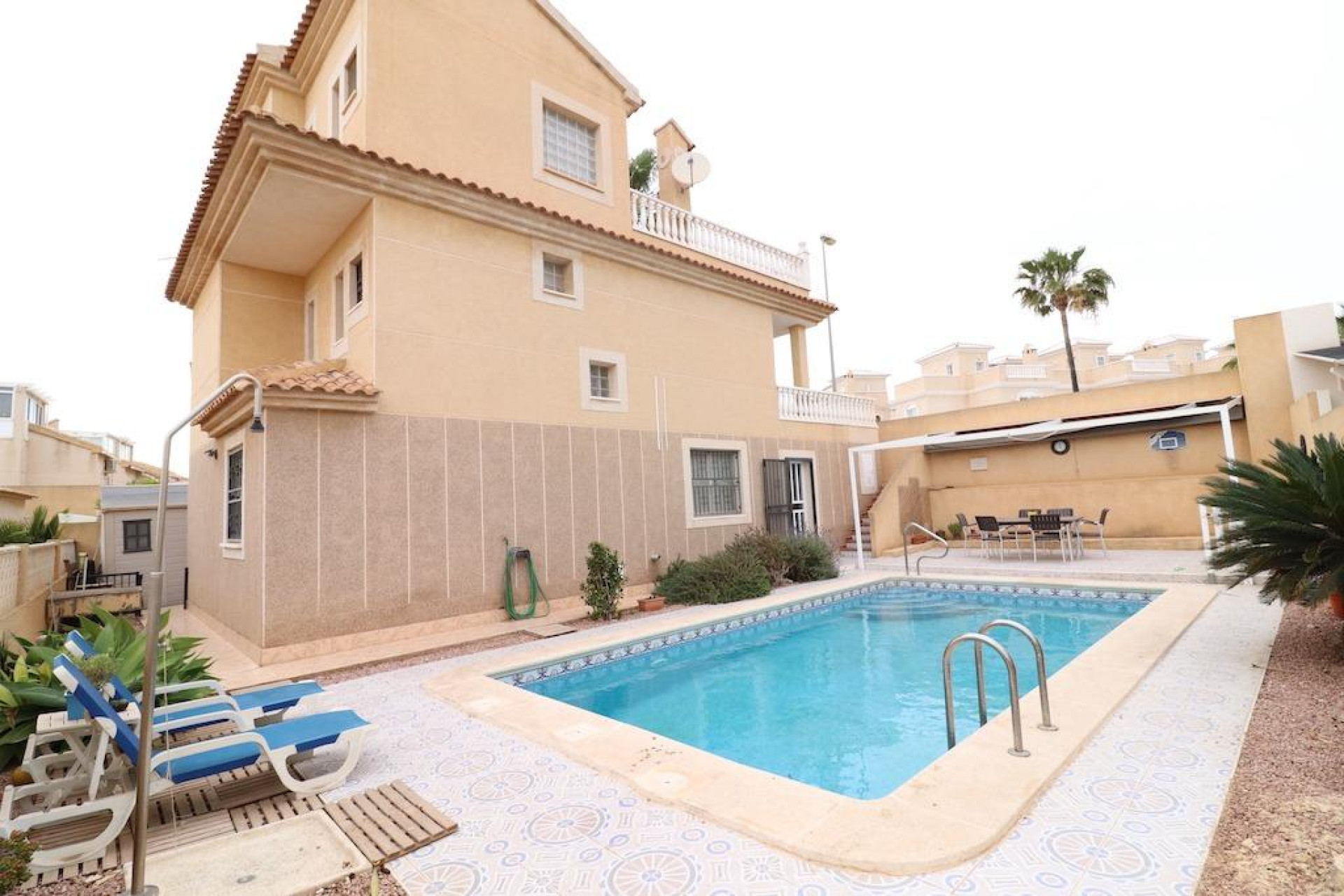 Resale - Villa - Orihuela Costa - Los Altos