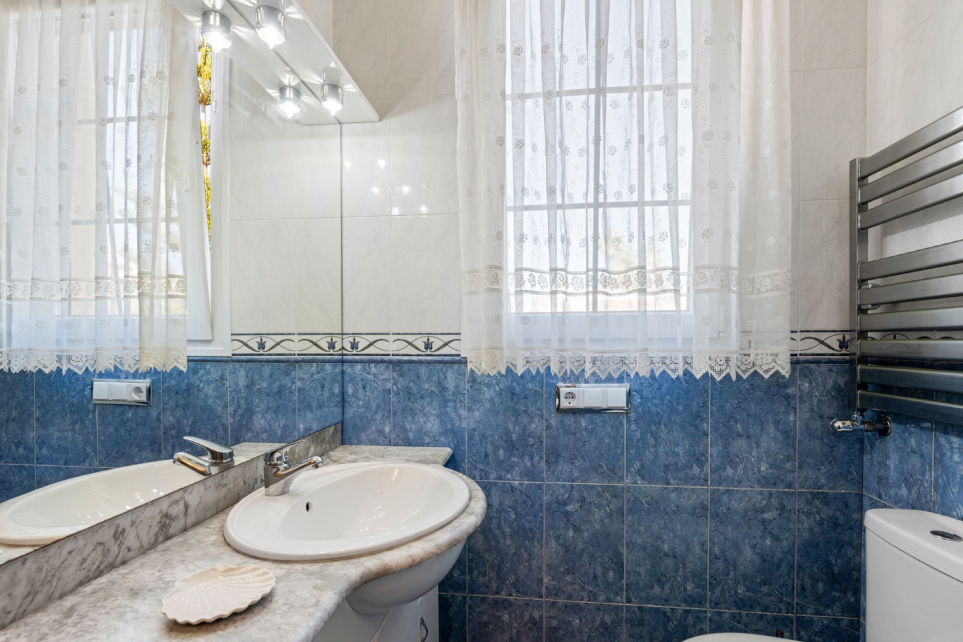 Resale - Villa - Orihuela Costa - Playa Flamenca