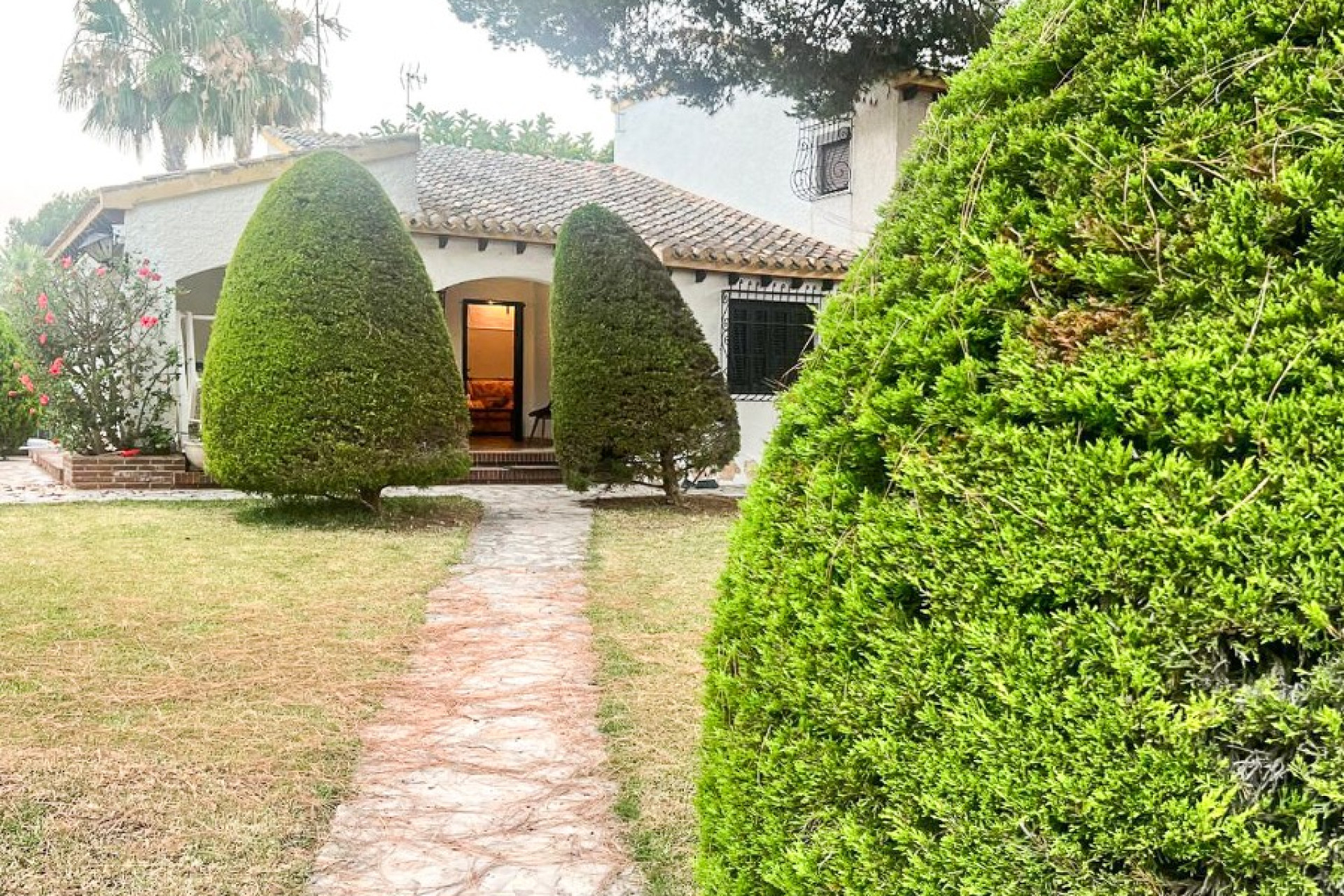 Resale - Villa - Orihuela Costa - Punta Prima