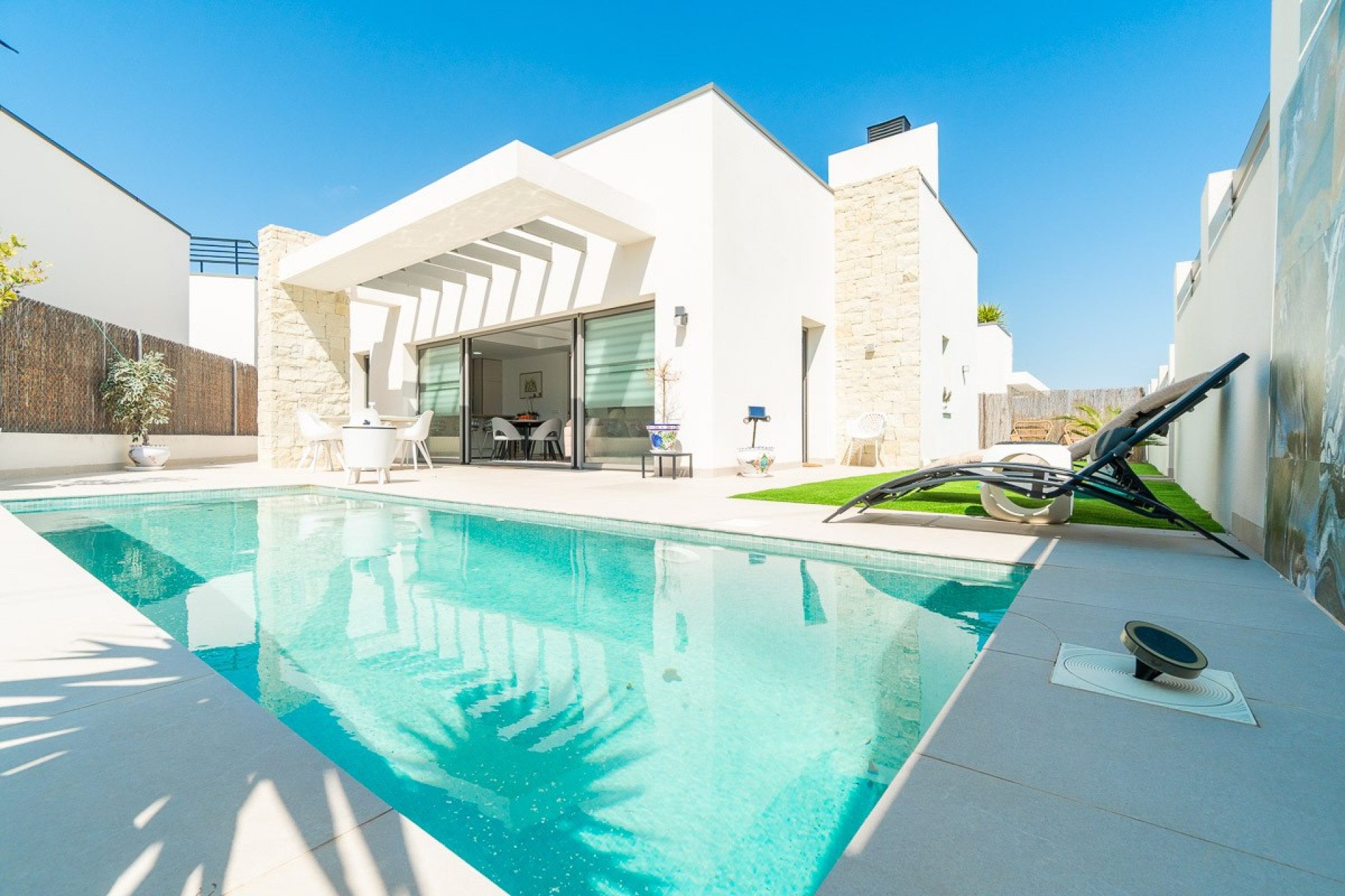 Resale - Villa - Orihuela Costa - Villamartin Golf