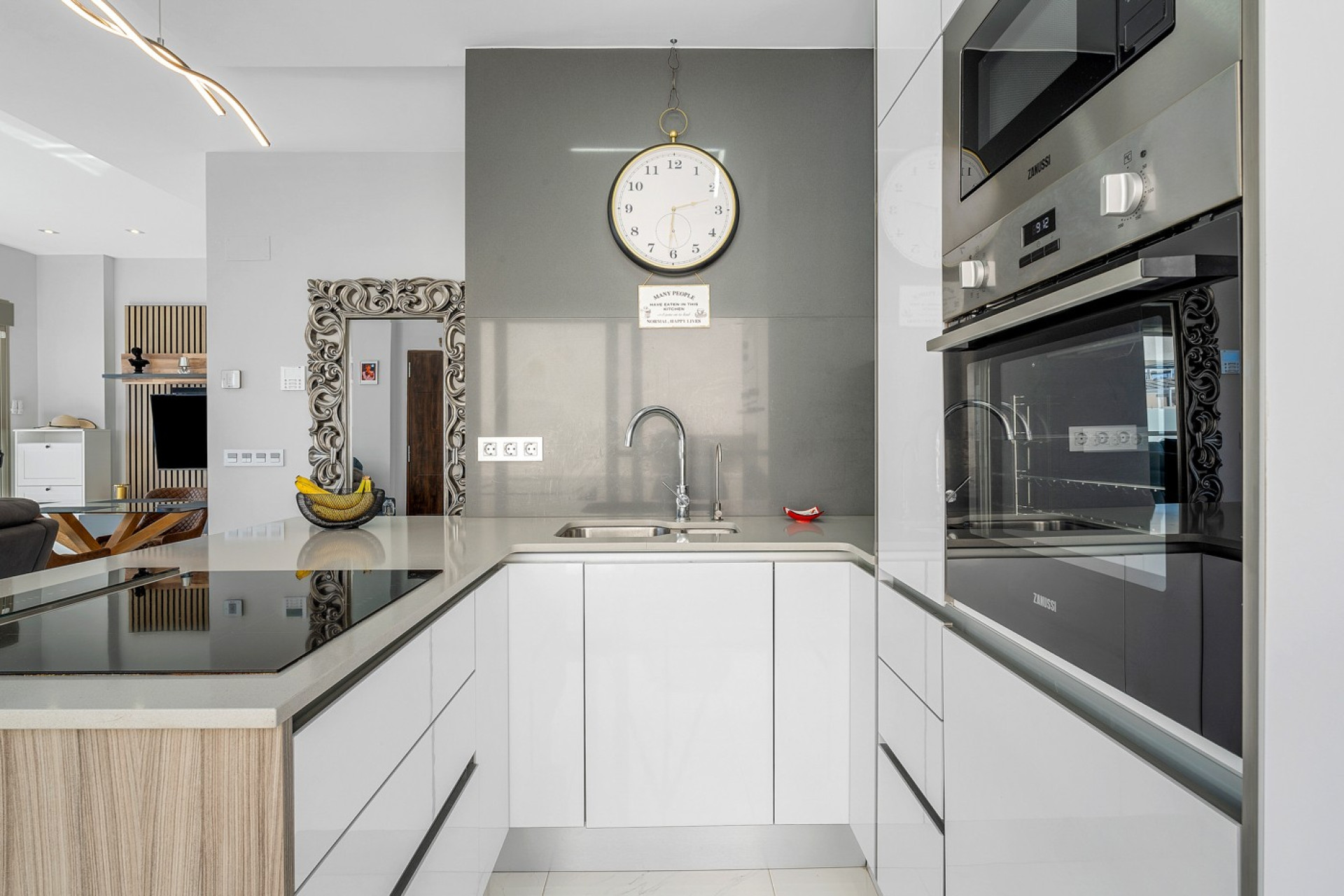 Resale - Villa - Orihuela Costa - Villamartín