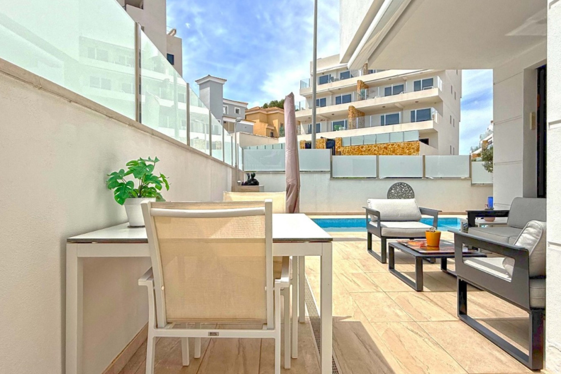 Resale - Villa - Orihuela Costa - Villamartín