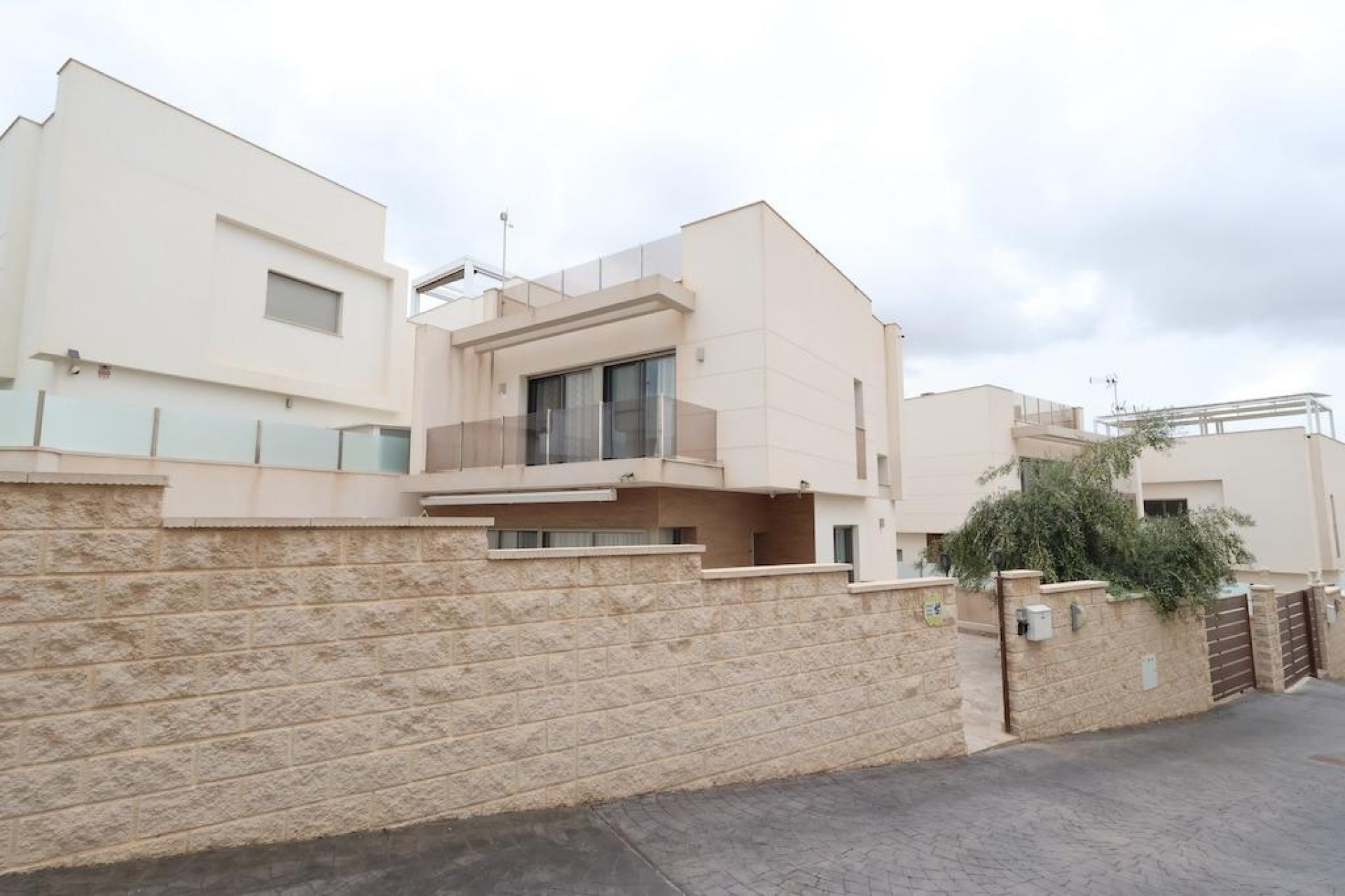 Resale - Villa - Orihuela Costa - Villamartín