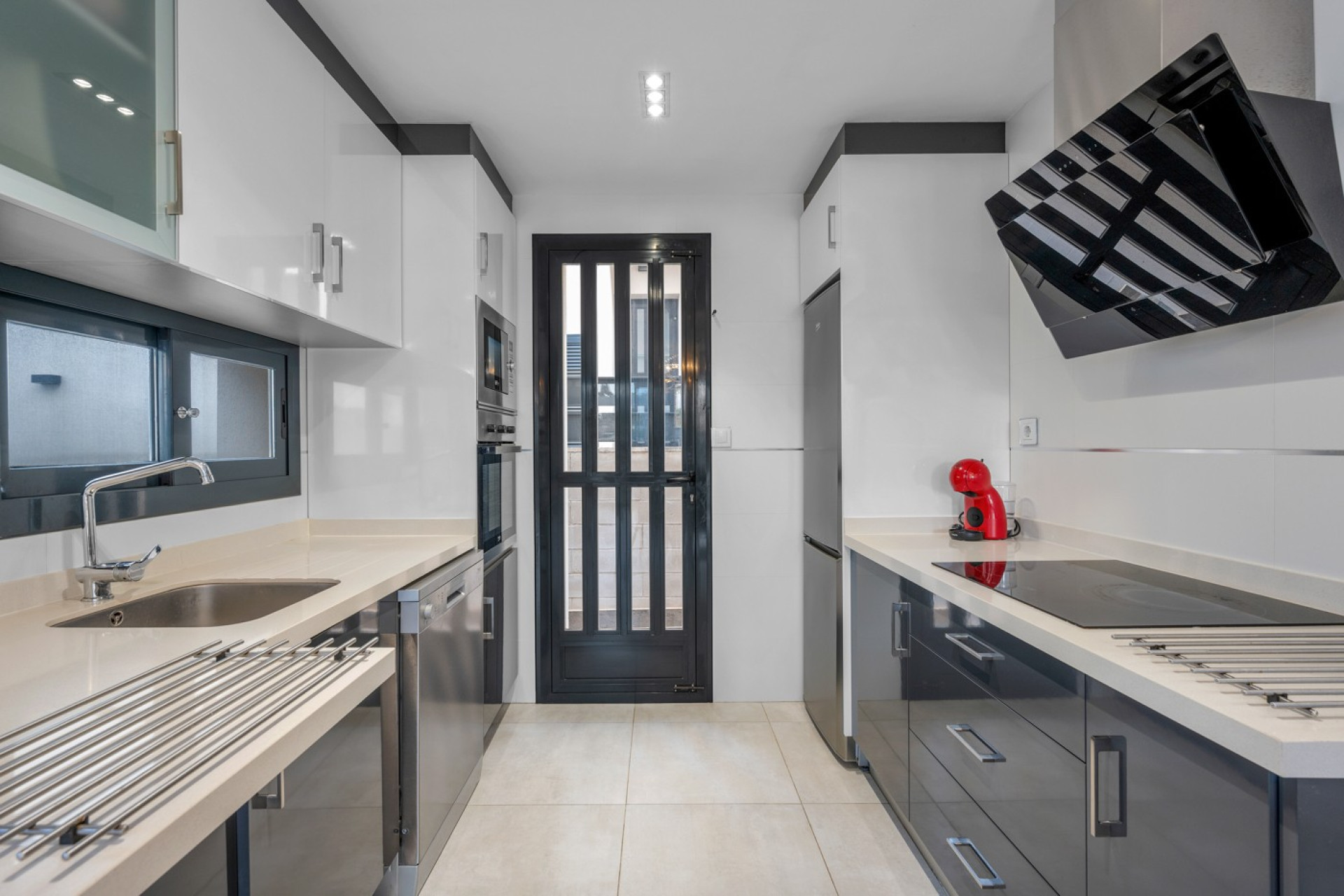 Resale - Villa - Orihuela Costa