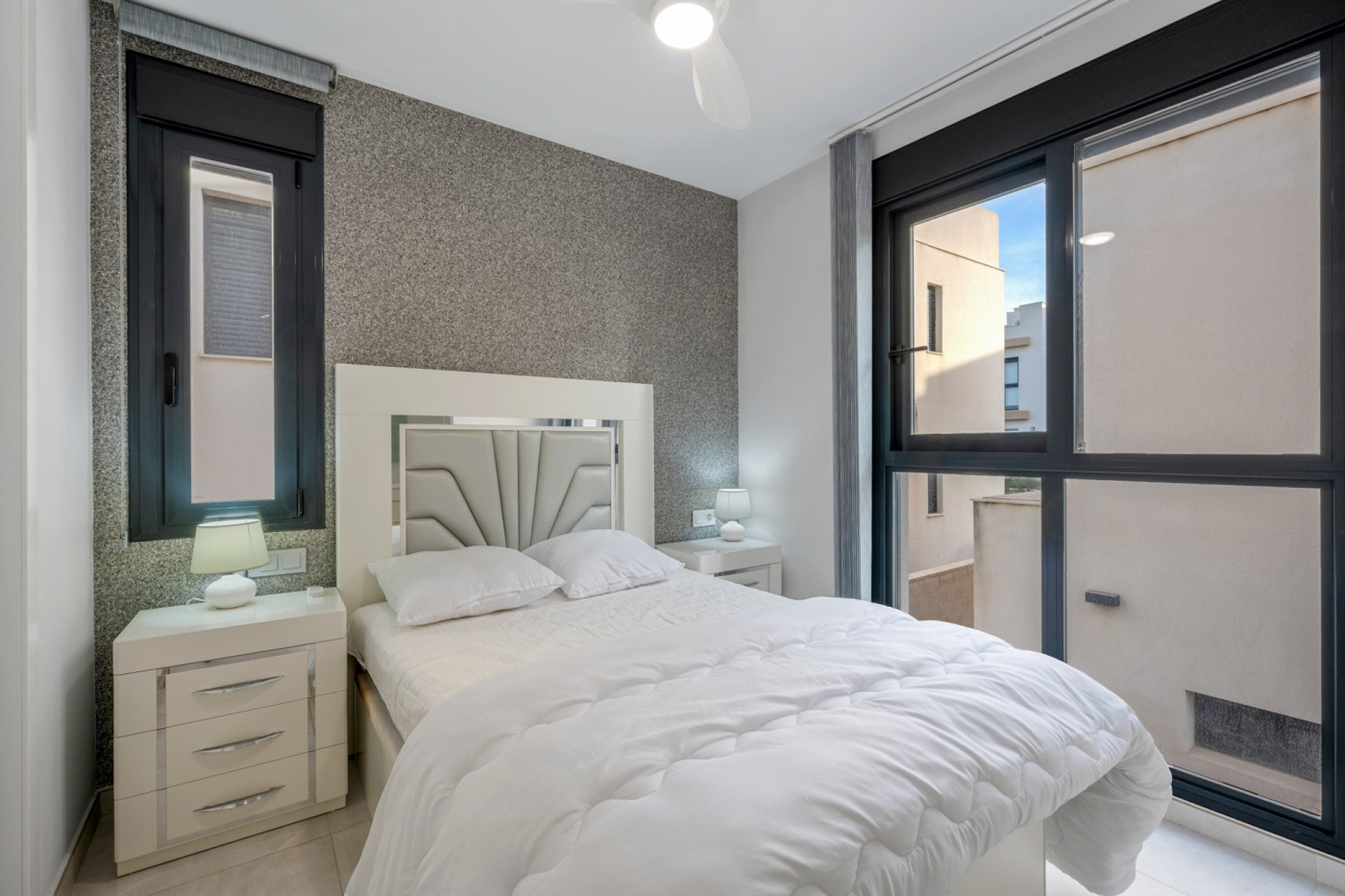 Resale - Villa - Orihuela Costa